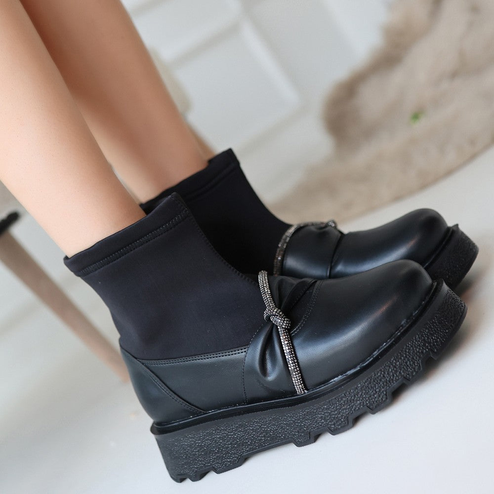 Dedown Siyah Cilt Topuklu Bot