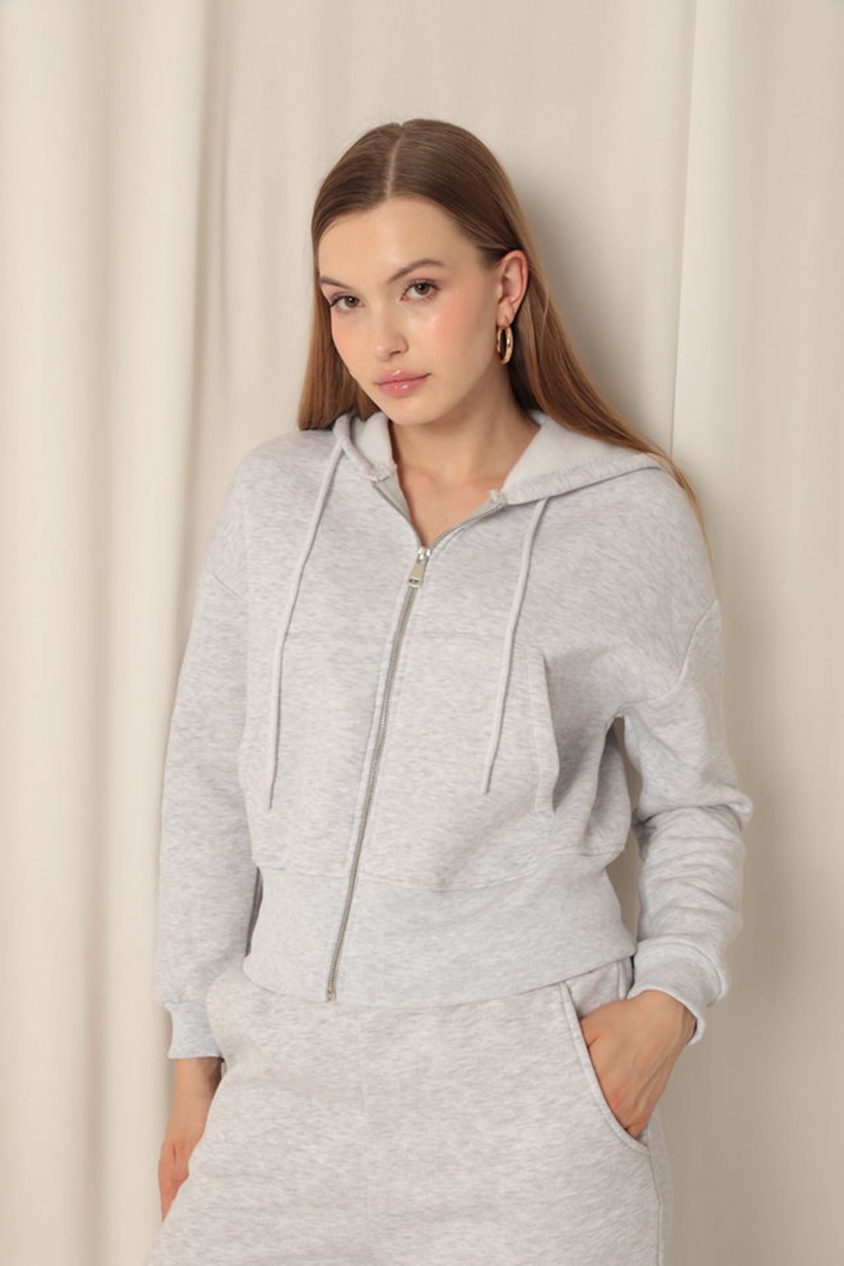 Üç İplik Fermuarlı Kapüşonlu Kısa Açık Gri Sweat