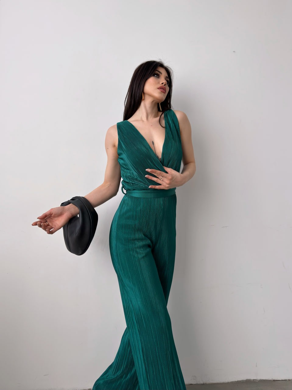 V Yaka Kuşaklı Krinkle Tulum