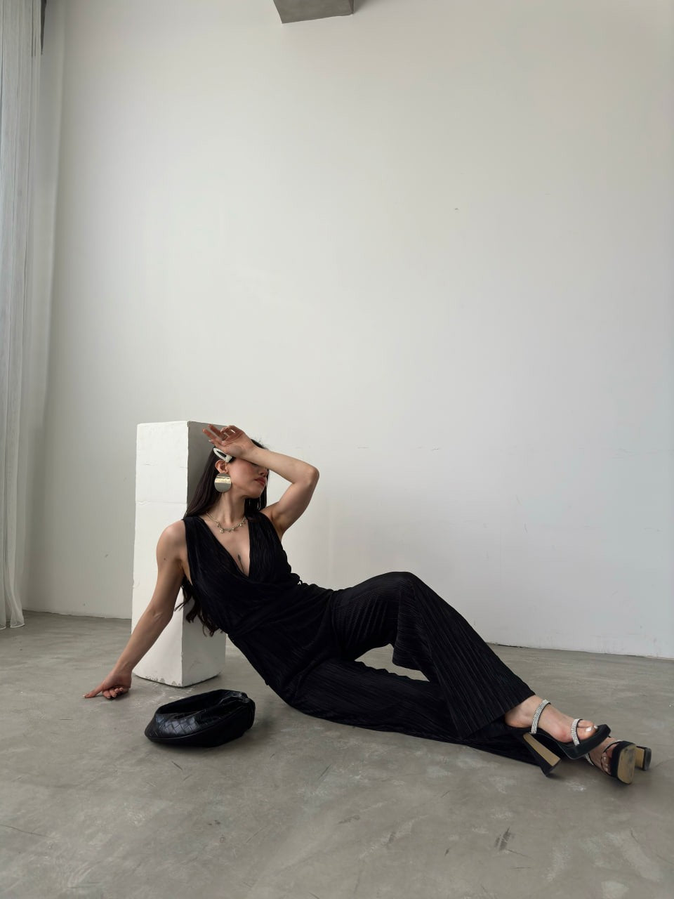 V Yaka Kuşaklı Krinkle Tulum