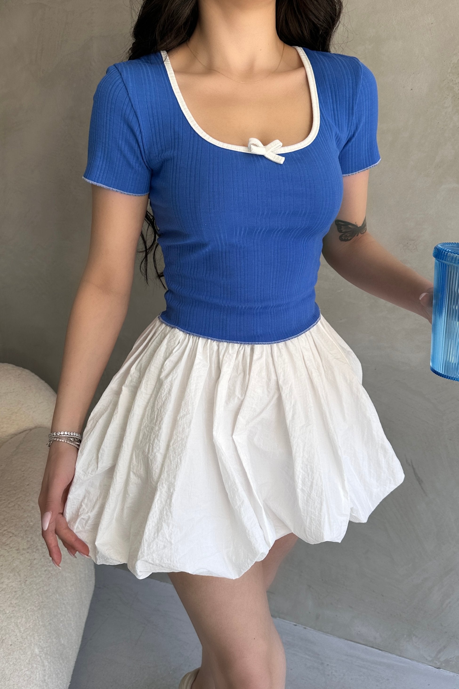 Havuz Yaka Biye Detaylı Crop Bluz