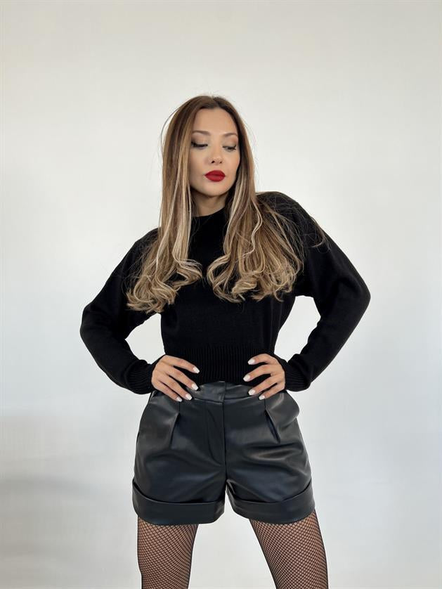 3914 Укороченный трикотажный свитер с широкими рукавами — черный 