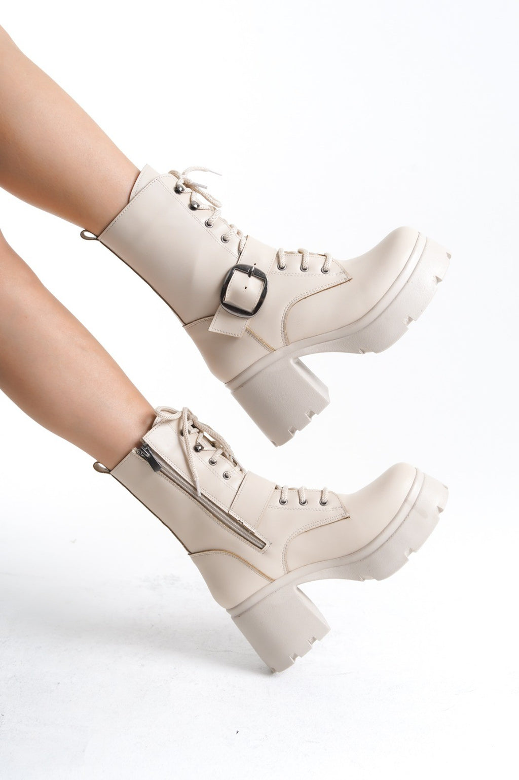 Linma Bej Cilt Bağcıklı Topuklu Bot