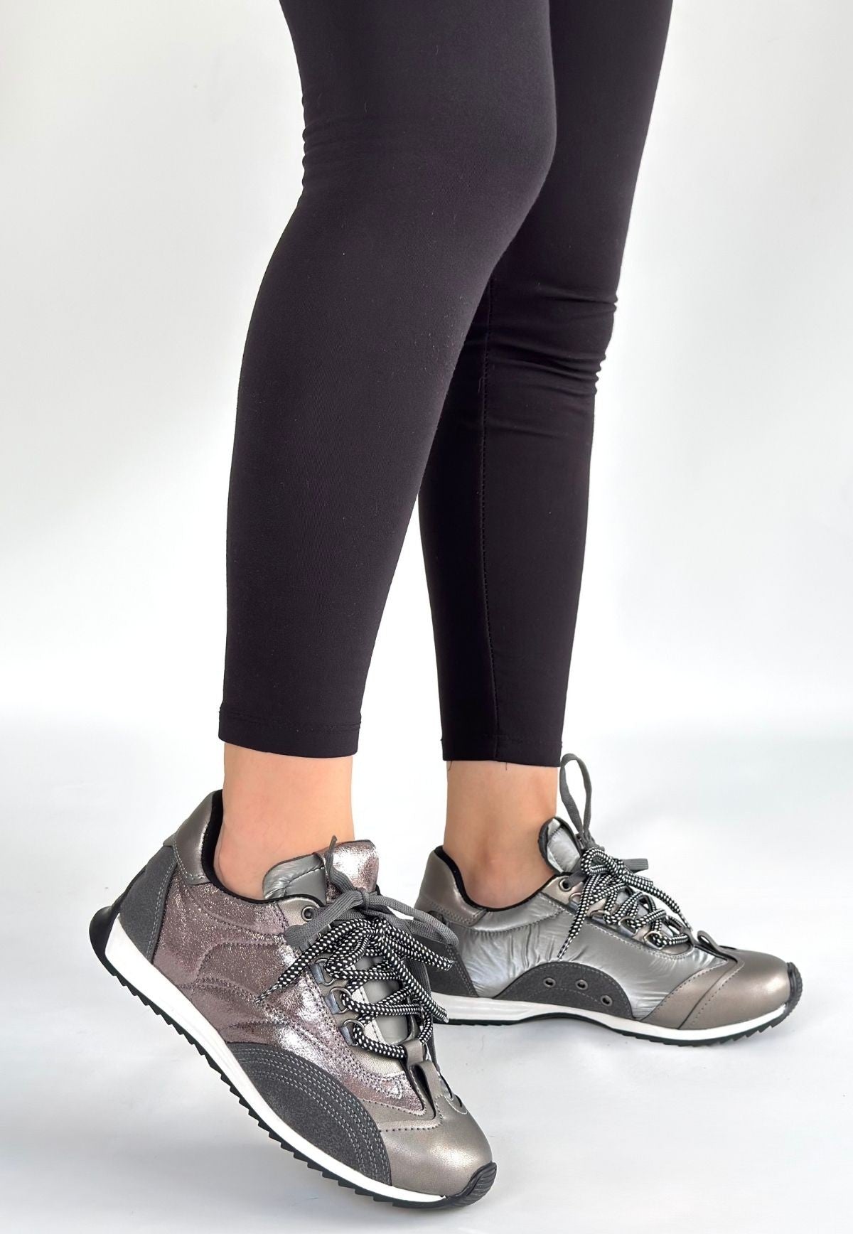 Ranu Platin Cilt Paraşüt Detaylı Bağcıklı Spor Ayakkabı