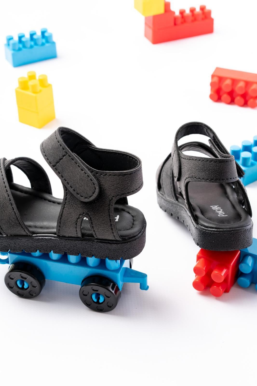 Сандалии Waor Black Leather Velcro