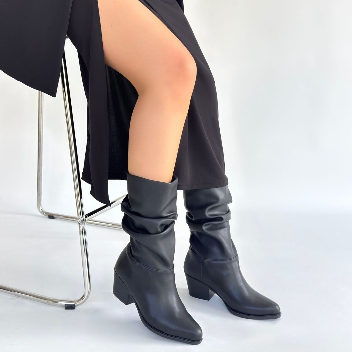 Yior Siyah Cilt Topuklu Bot