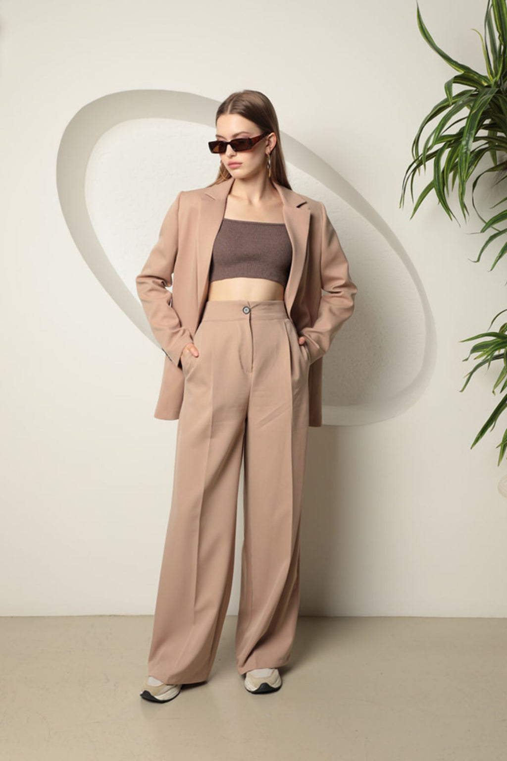 Женская куртка oversize из ткани Atlas, бежевого цвета