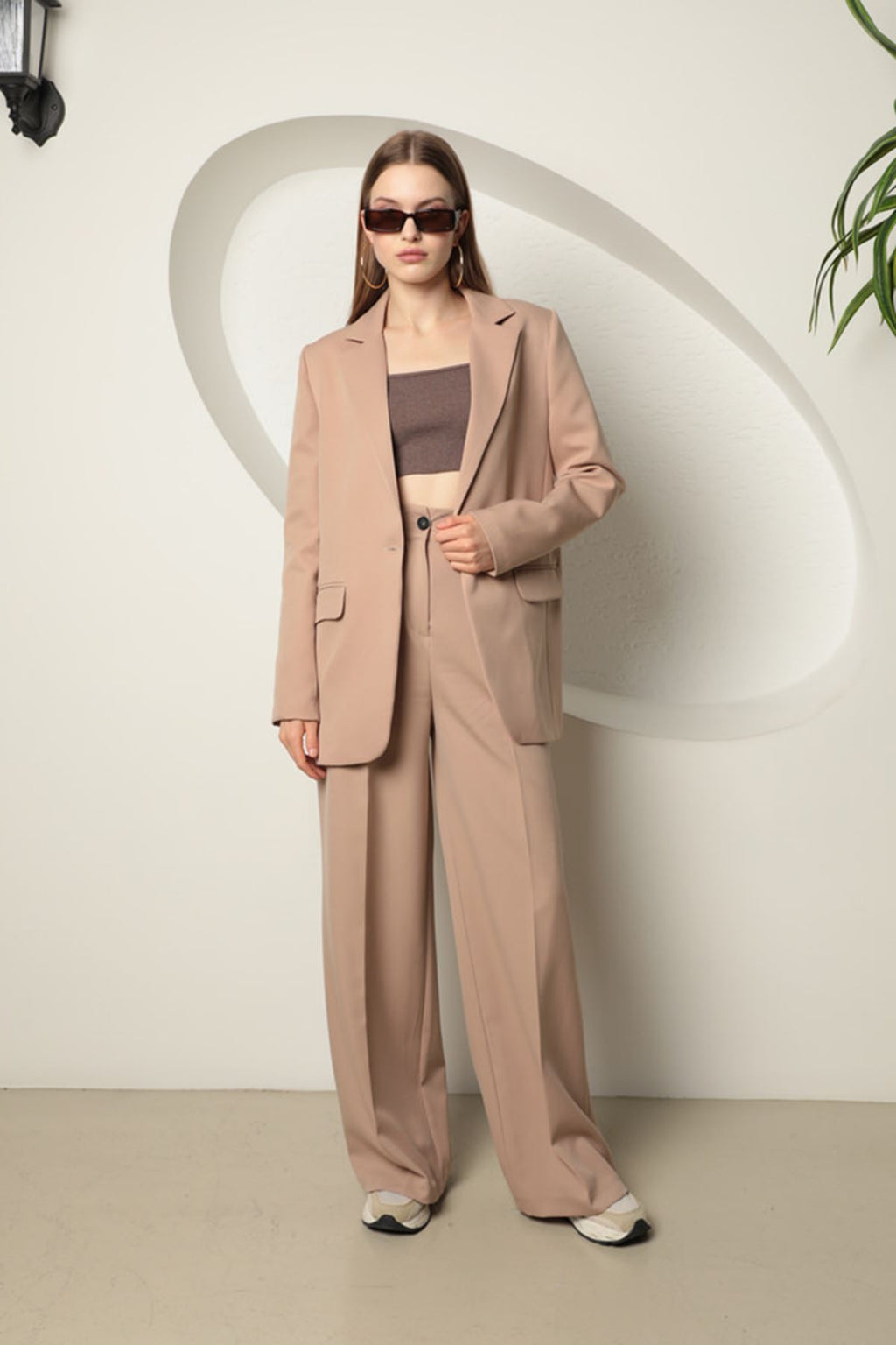 Женская куртка oversize из ткани Atlas, бежевого цвета