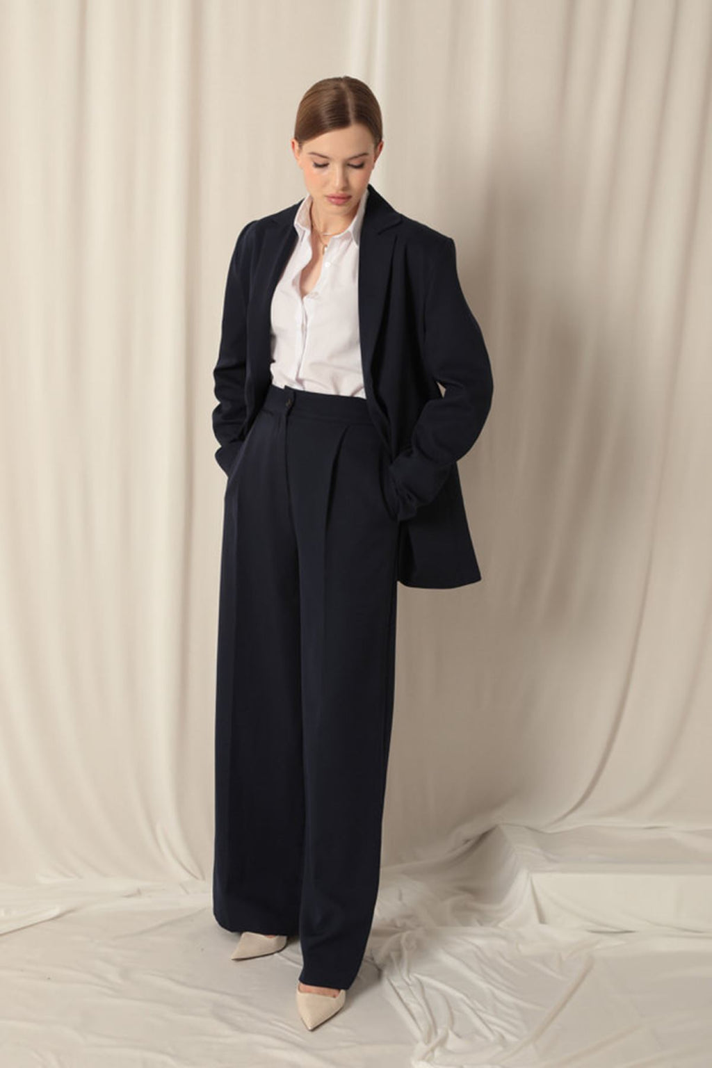 Женские синие брюки палаццо из ткани атлас