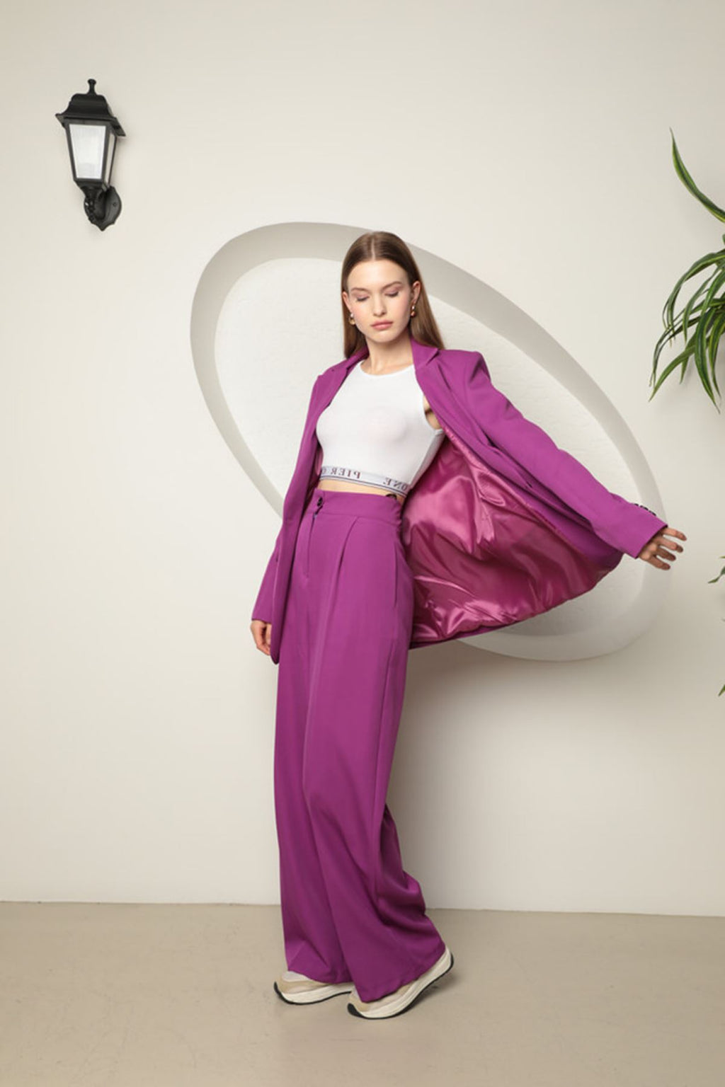 Женская куртка оверсайз из ткани Атлас, фиолетового цвета