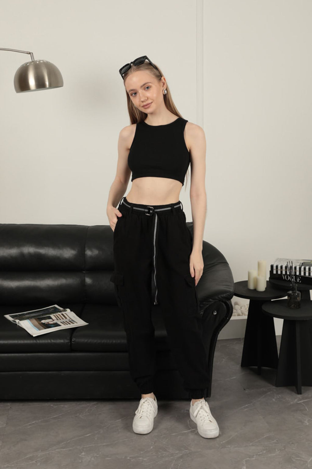 Женские брюки-карго из габардина с поясом, черные