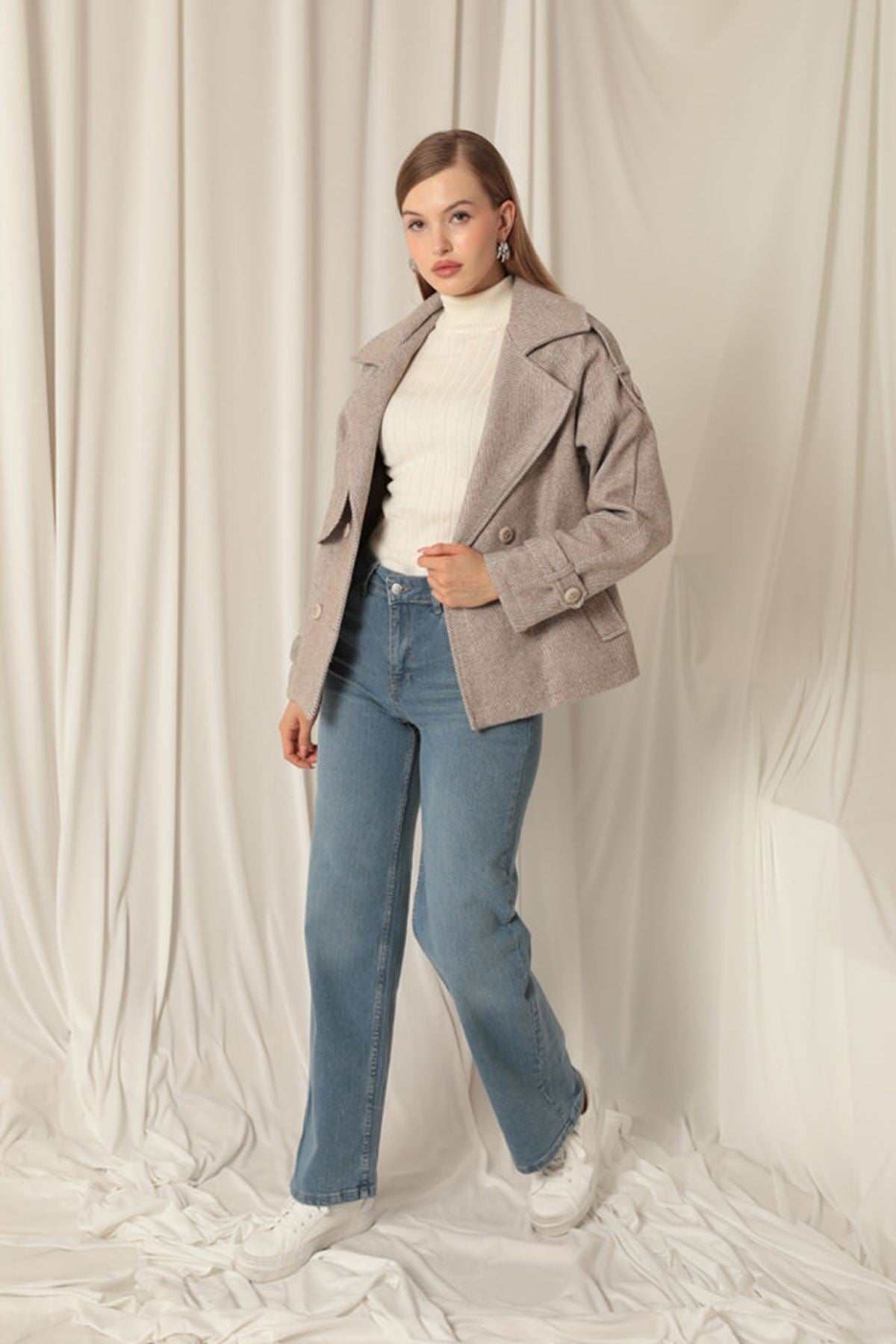 Kaşe Kumaş Balıksırtı Desen Kısa Kadın Vizon Kaban