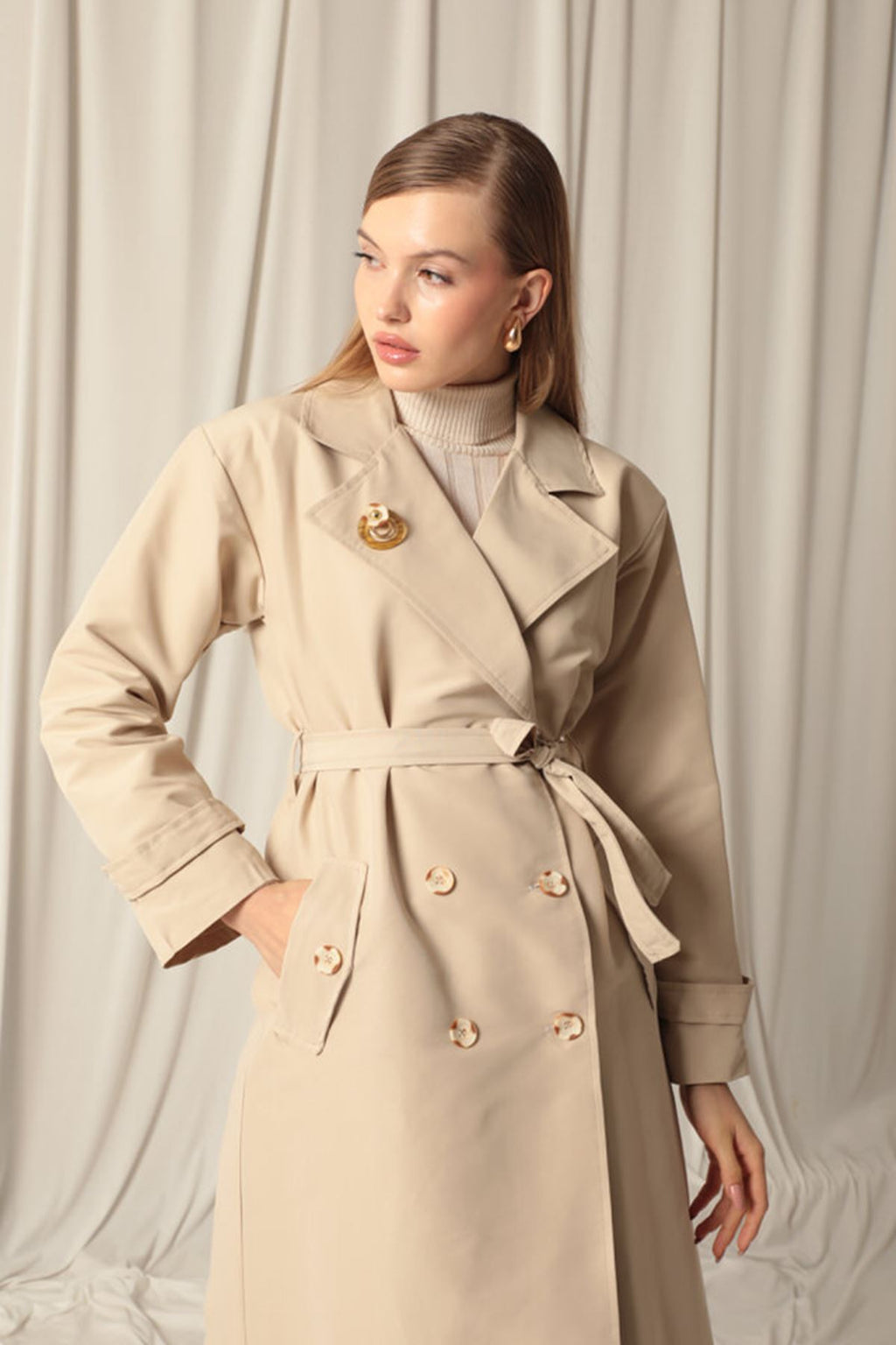 Женский тренчкот с камнем Torino Fabric Brooch Maxi Length