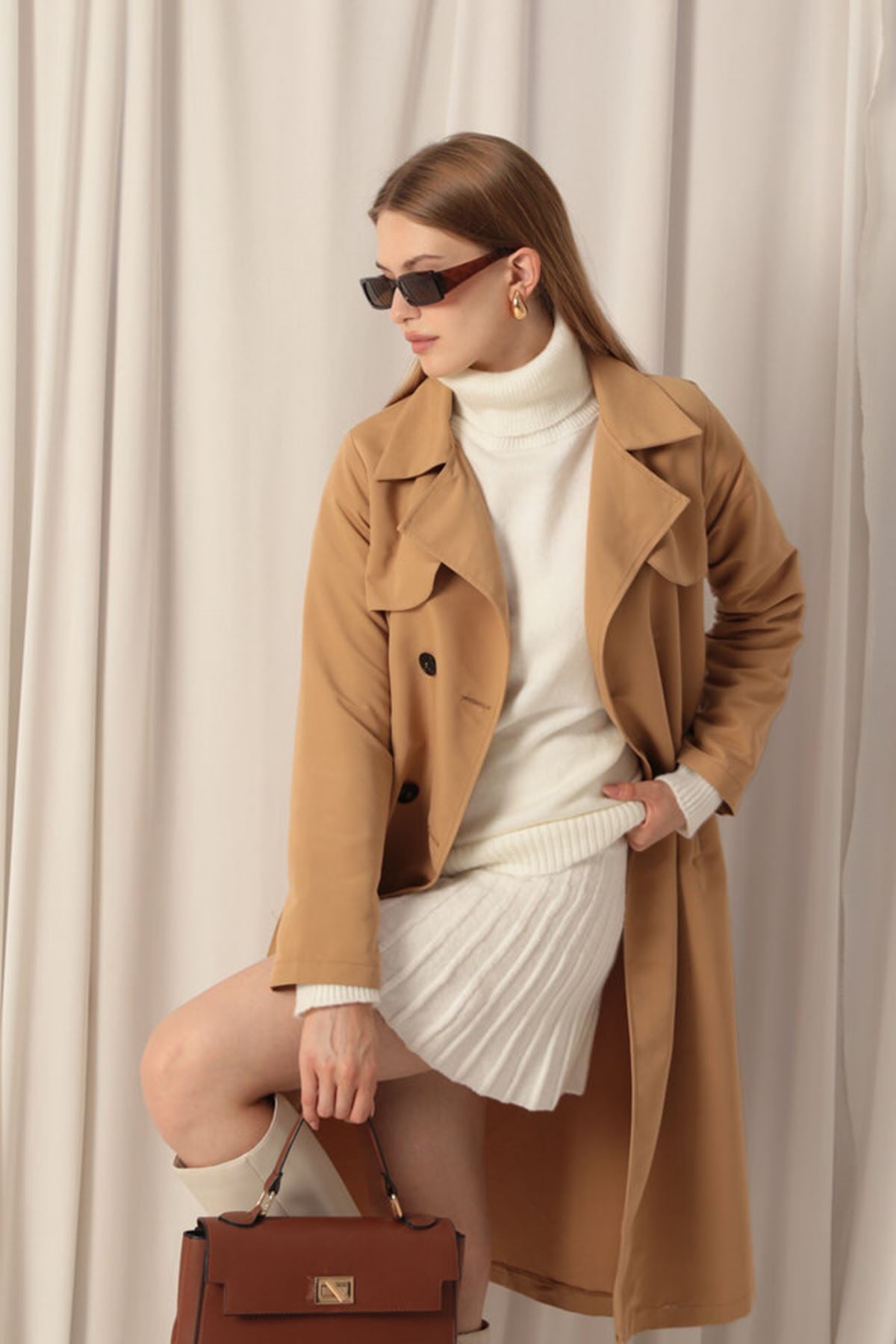 Torino Kumaşın Gelişmekte Olan Maxi Boy Kadın Camel Trençkot