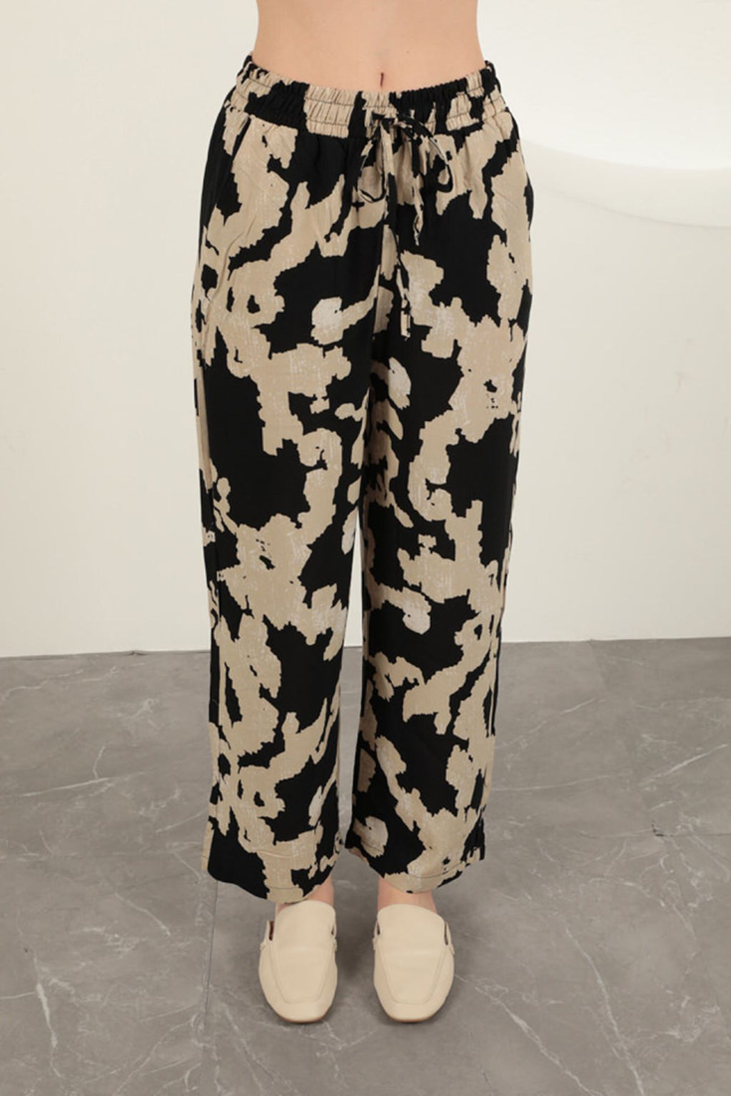 Брюки с узором из вискозной ткани, черные