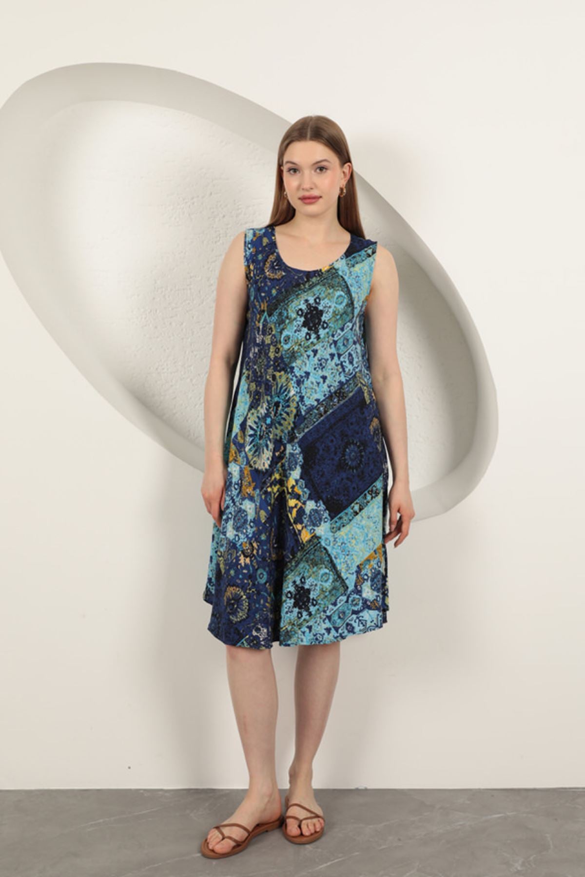 Платье из вискозной ткани с этническим узором - Сакс