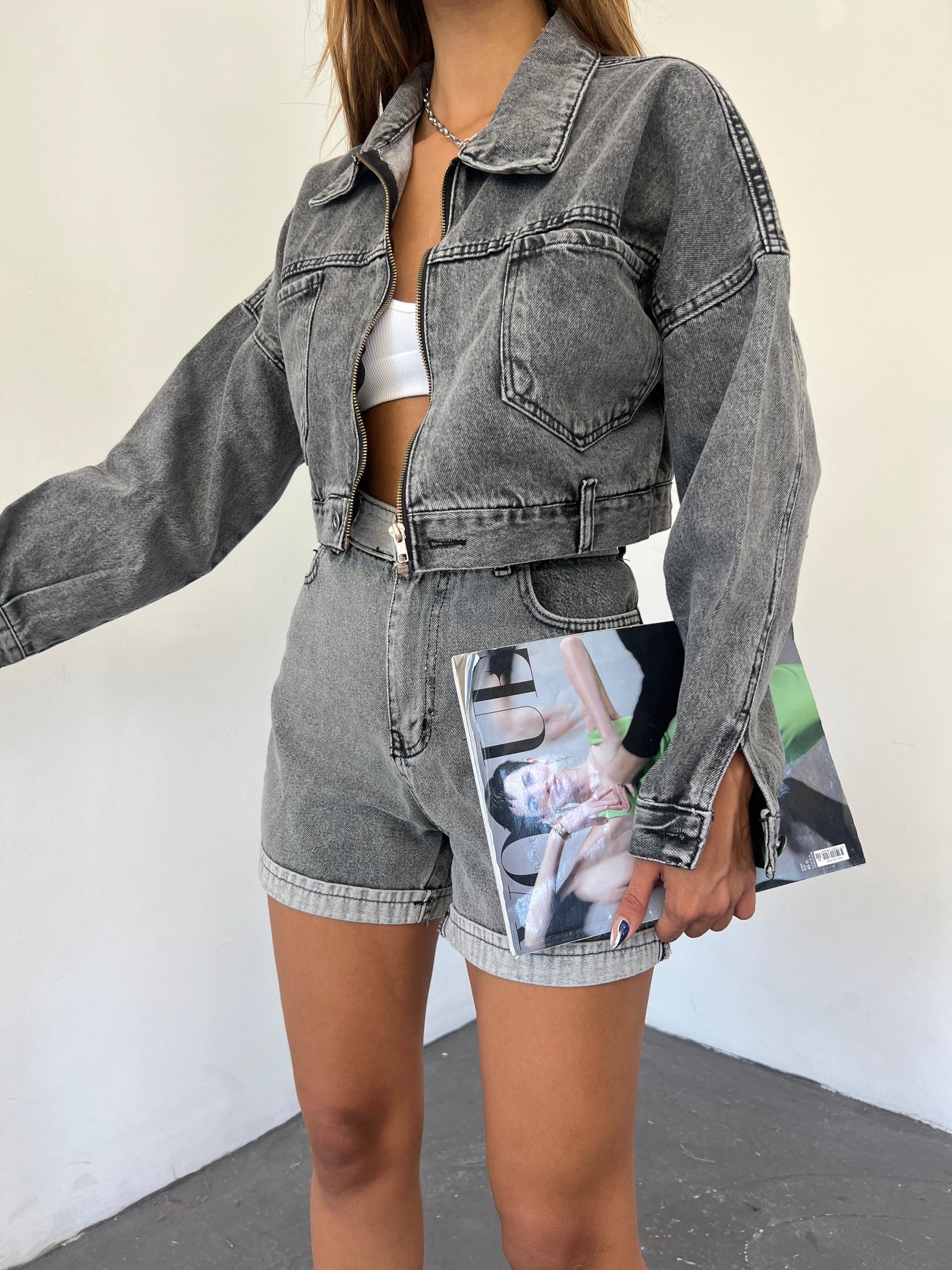 Fermuarlı Çift Cepli Denim Ceket