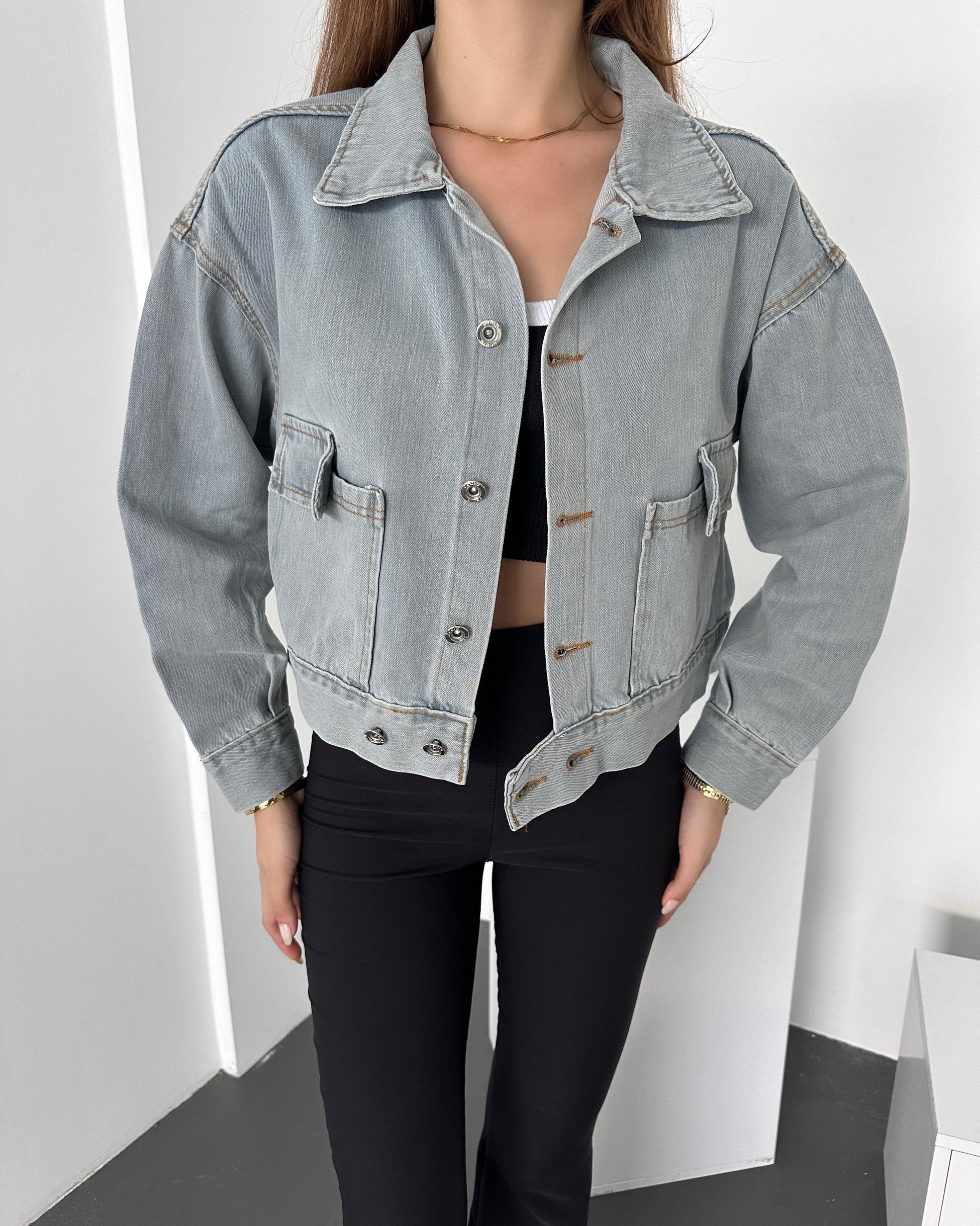 Çift Cep Beli Düğme Detaylı Denim Ceket