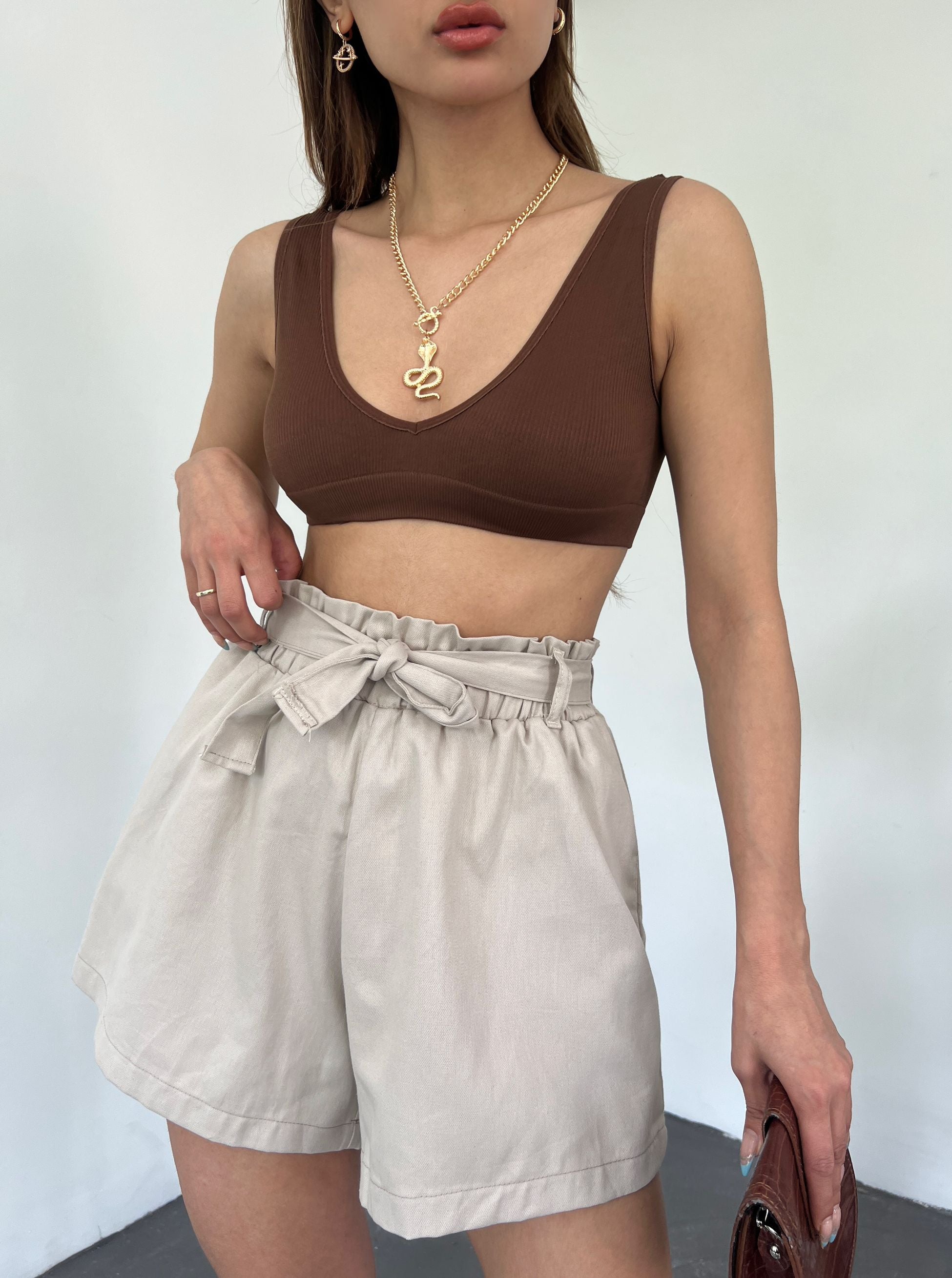 Rahat Kesim Beli Büzgülü Cepli Şort