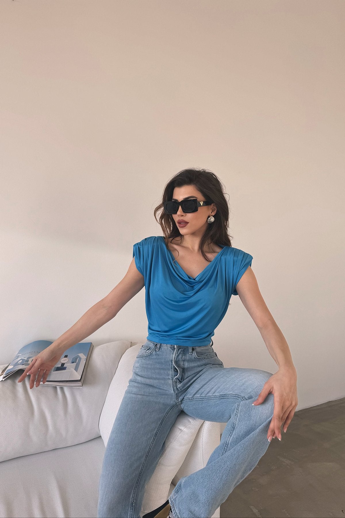 Degaje Yaka Vatkalı Bluz
