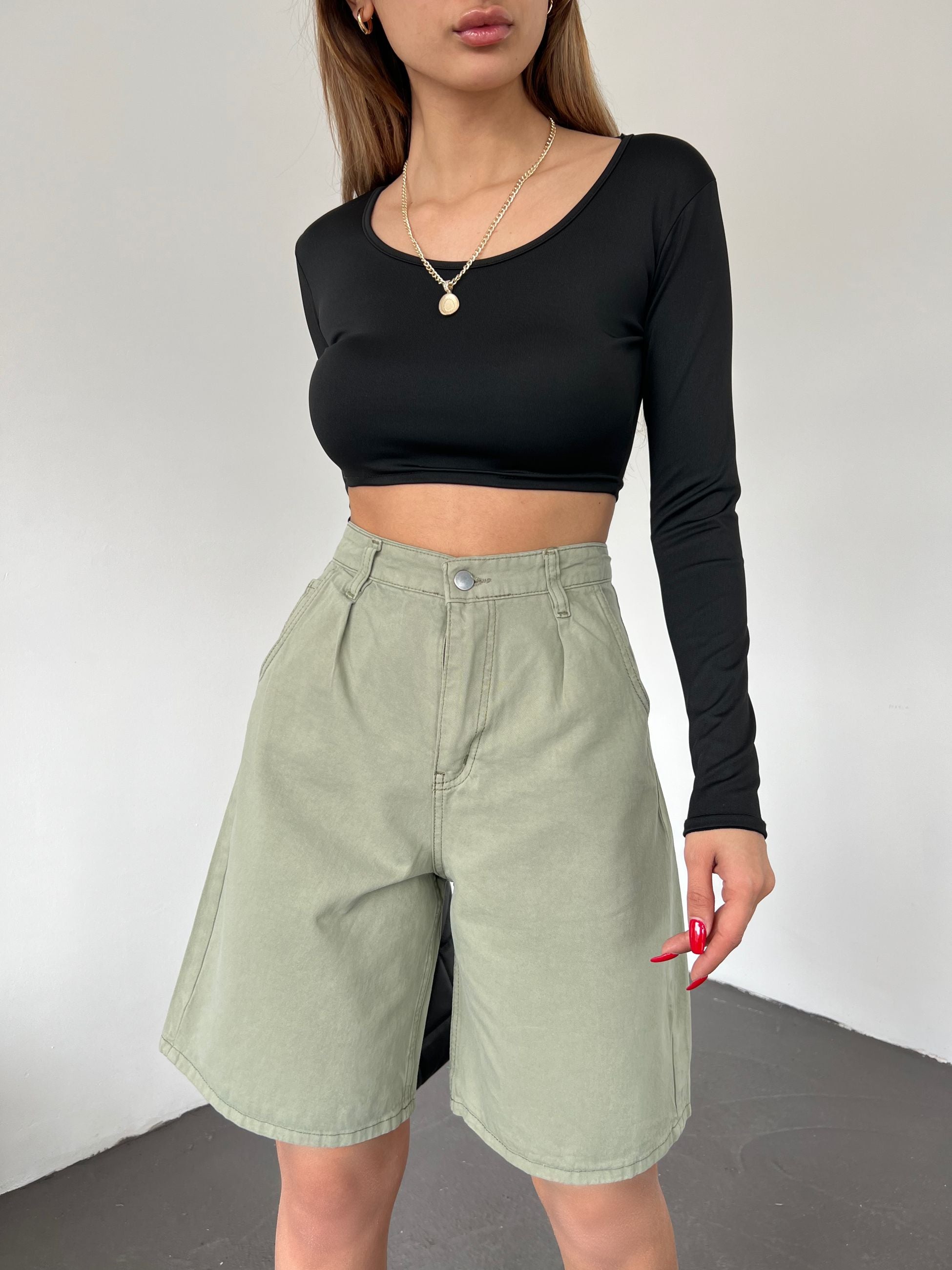 Çift Cepli Bermuda Denim Şort