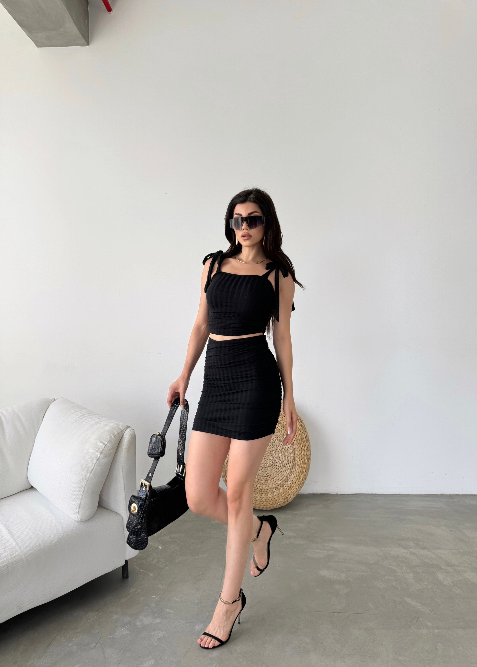 Bağcık Detaylı Crop Bluz Ve Etek İkili Takım