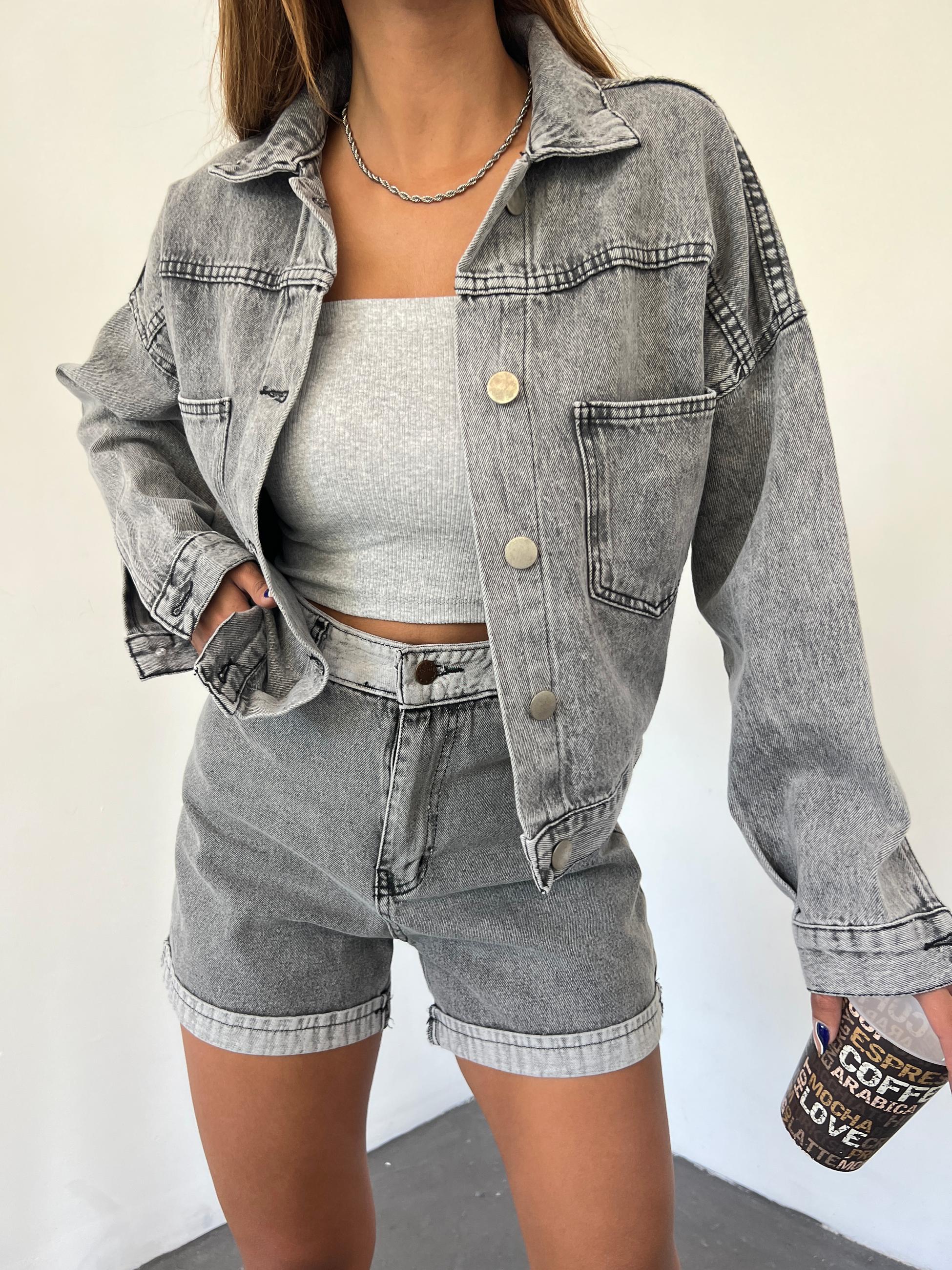 Çift Cepli Denim Crop Ceket