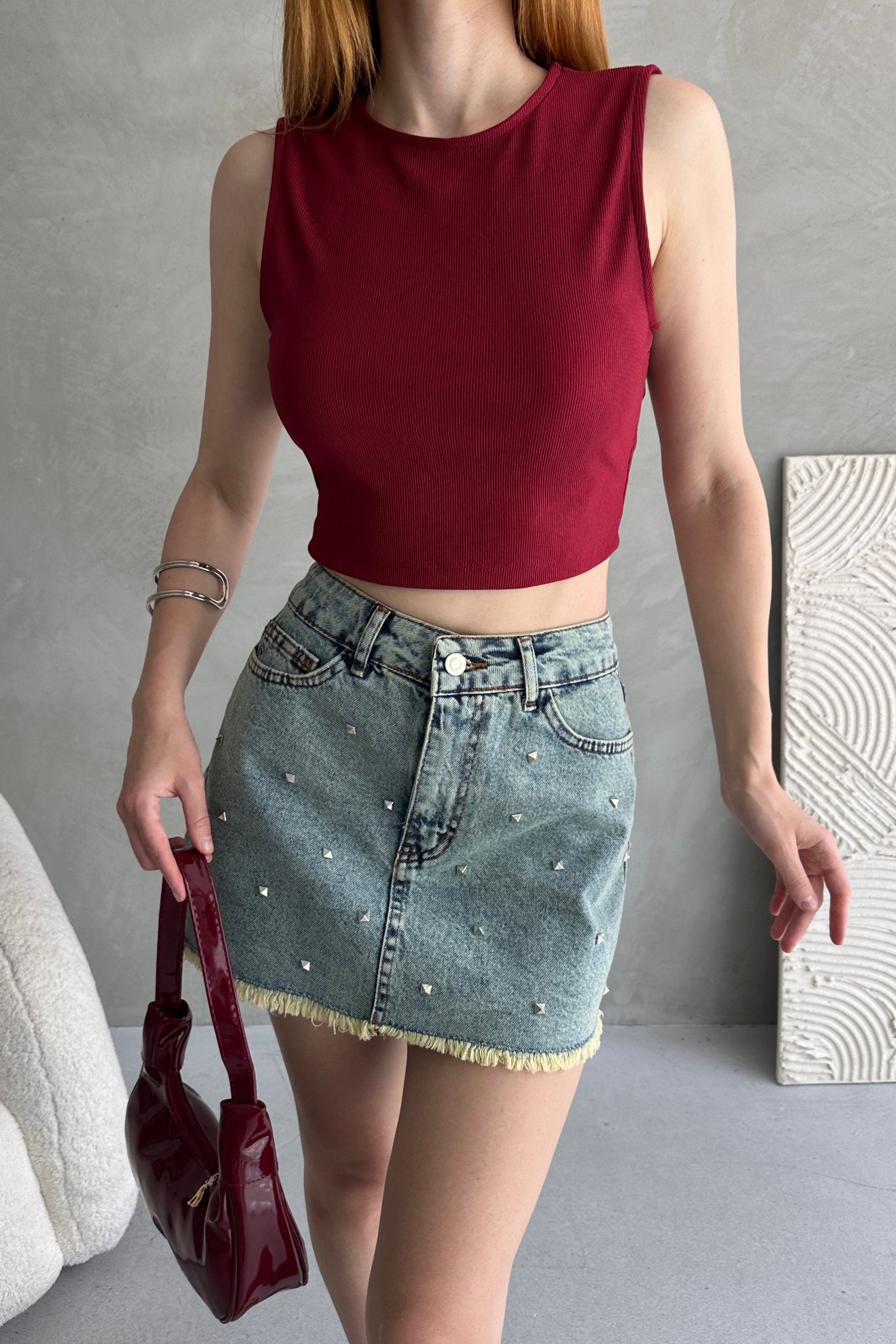 Sırtı Kemer Detaylı Kaşkorse Crop Bluz