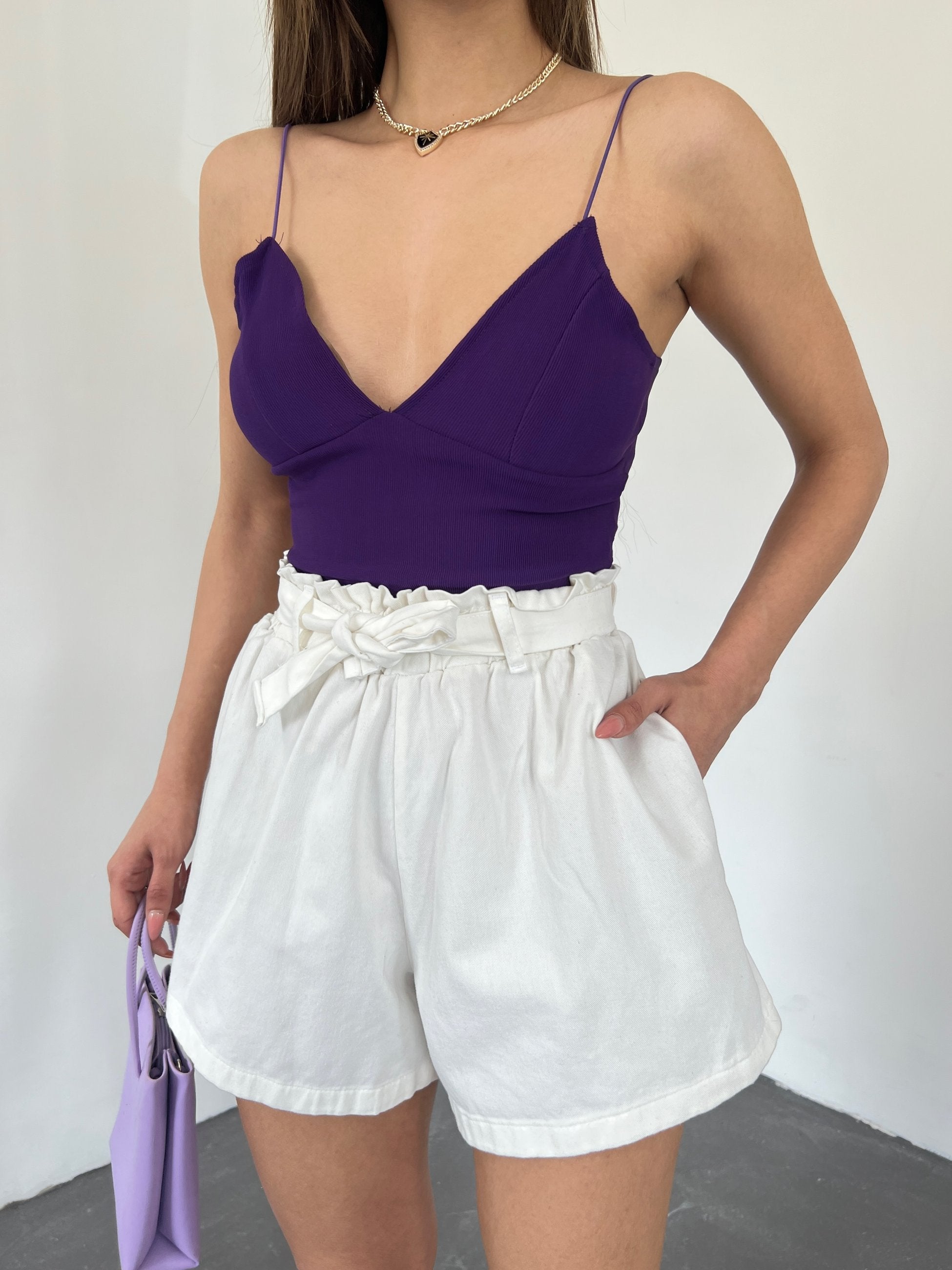 Rahat Kesim Beli Büzgülü Cepli Şort