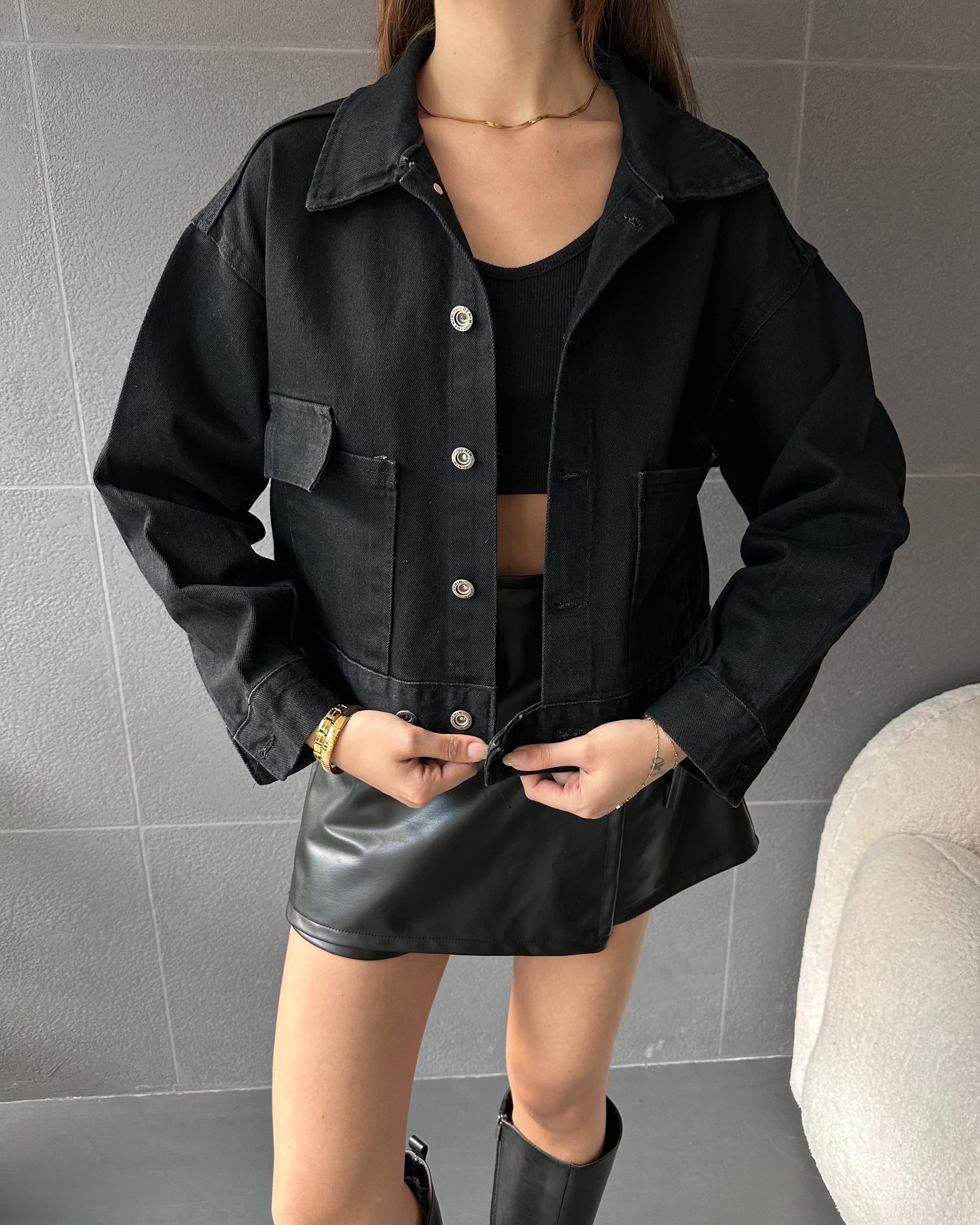 Çift Cep Beli Düğme Detaylı Denim Ceket