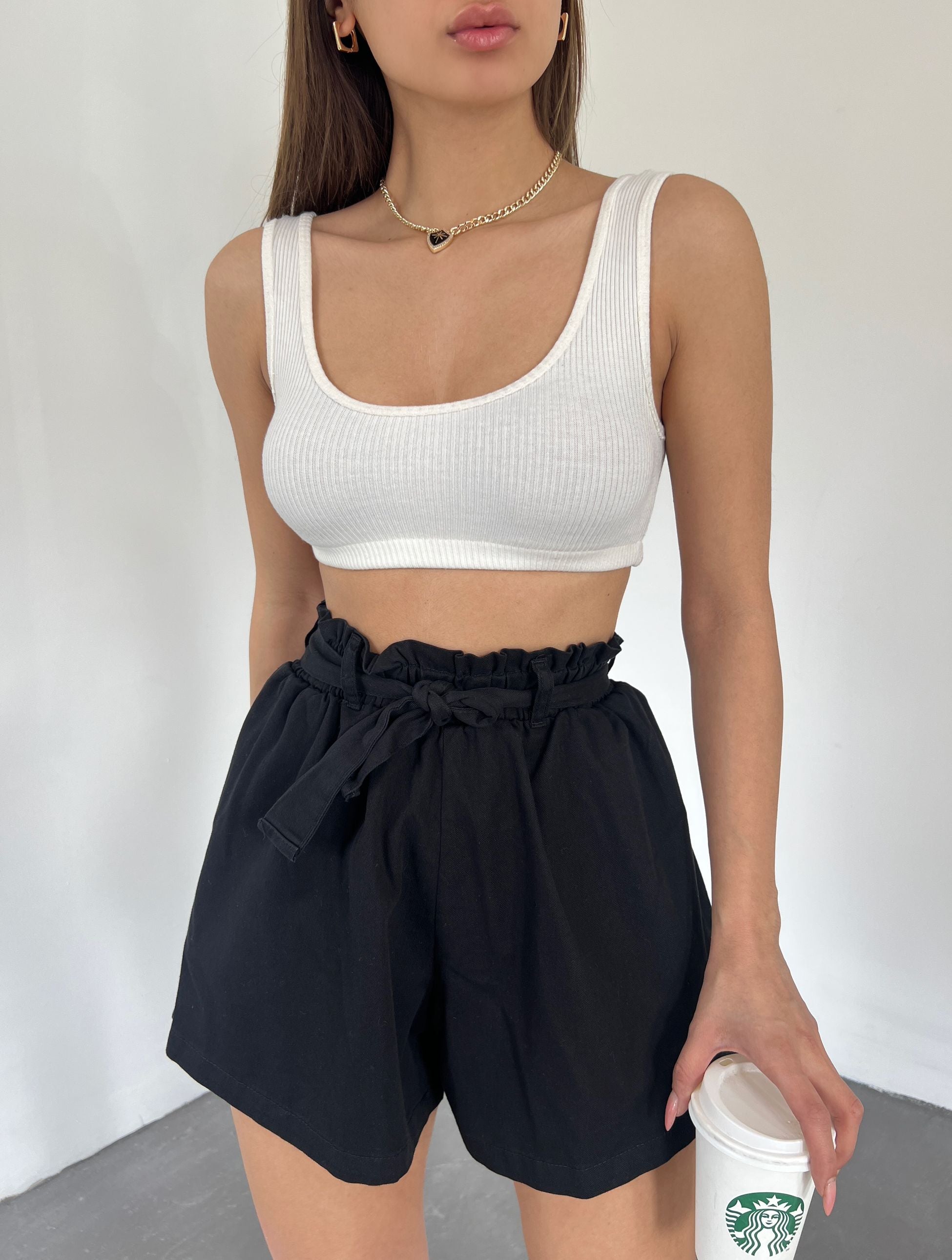 Rahat Kesim Beli Büzgülü Cepli Şort