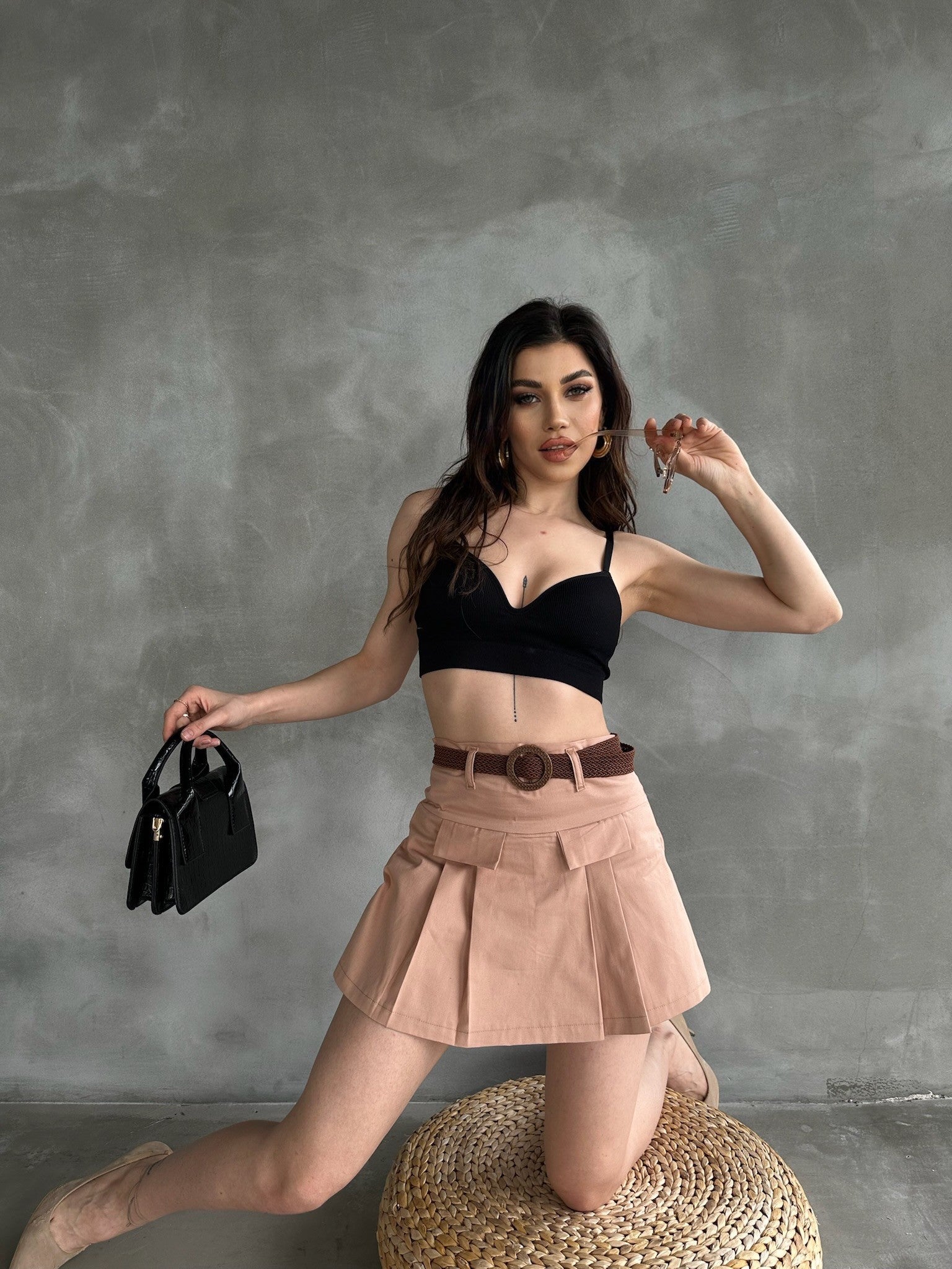 Kemerli Kapak Detaylı Gabardin Şort Etek