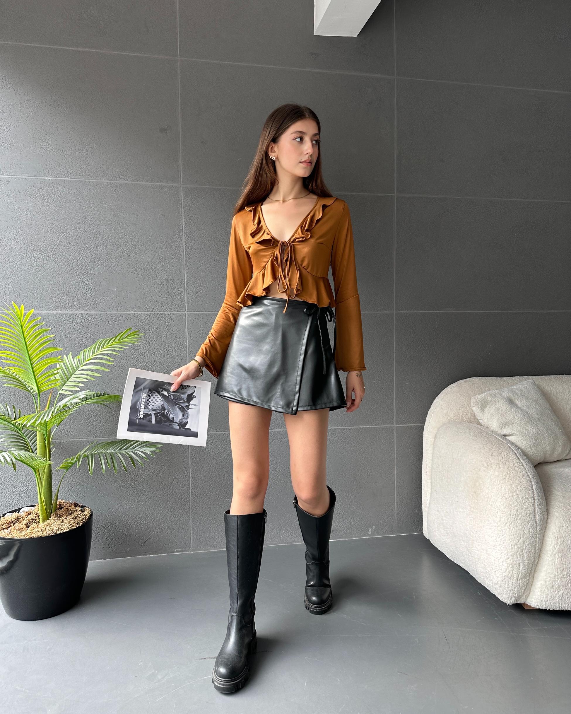 Fırfır Detaylı Önü Bağlamalı Crop Bluz