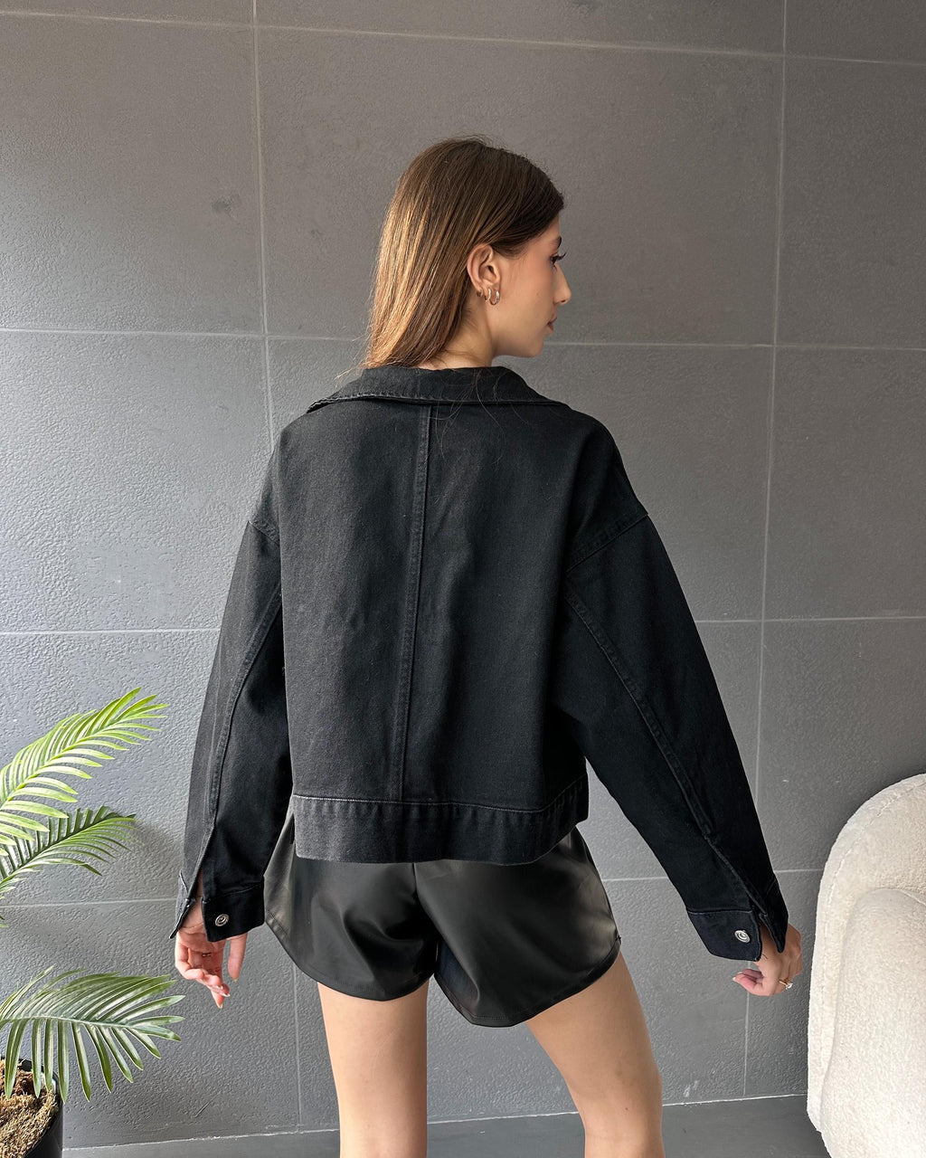 Çift Cep Beli Düğme Detaylı Denim Ceket