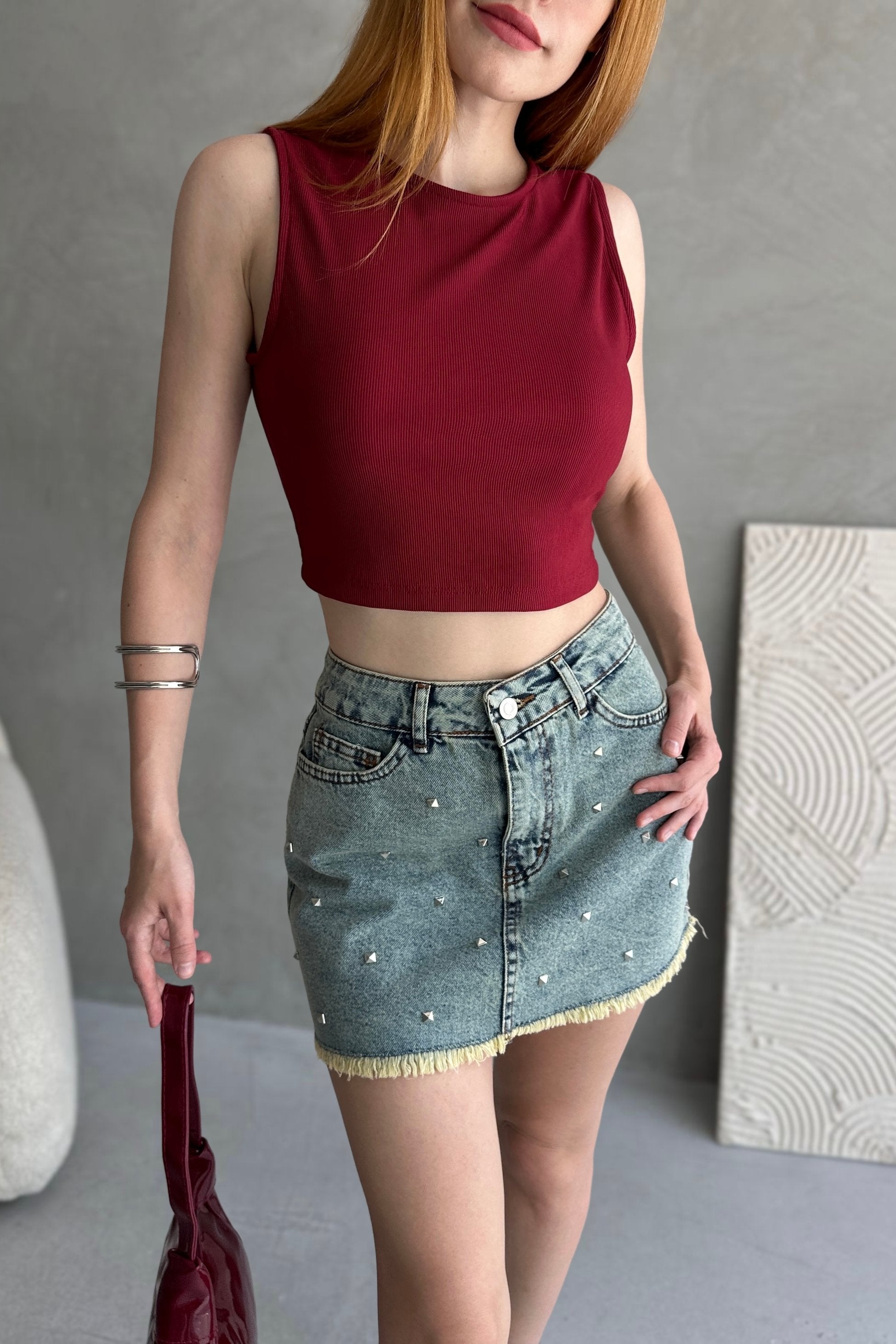 Sırtı Kemer Detaylı Kaşkorse Crop Bluz