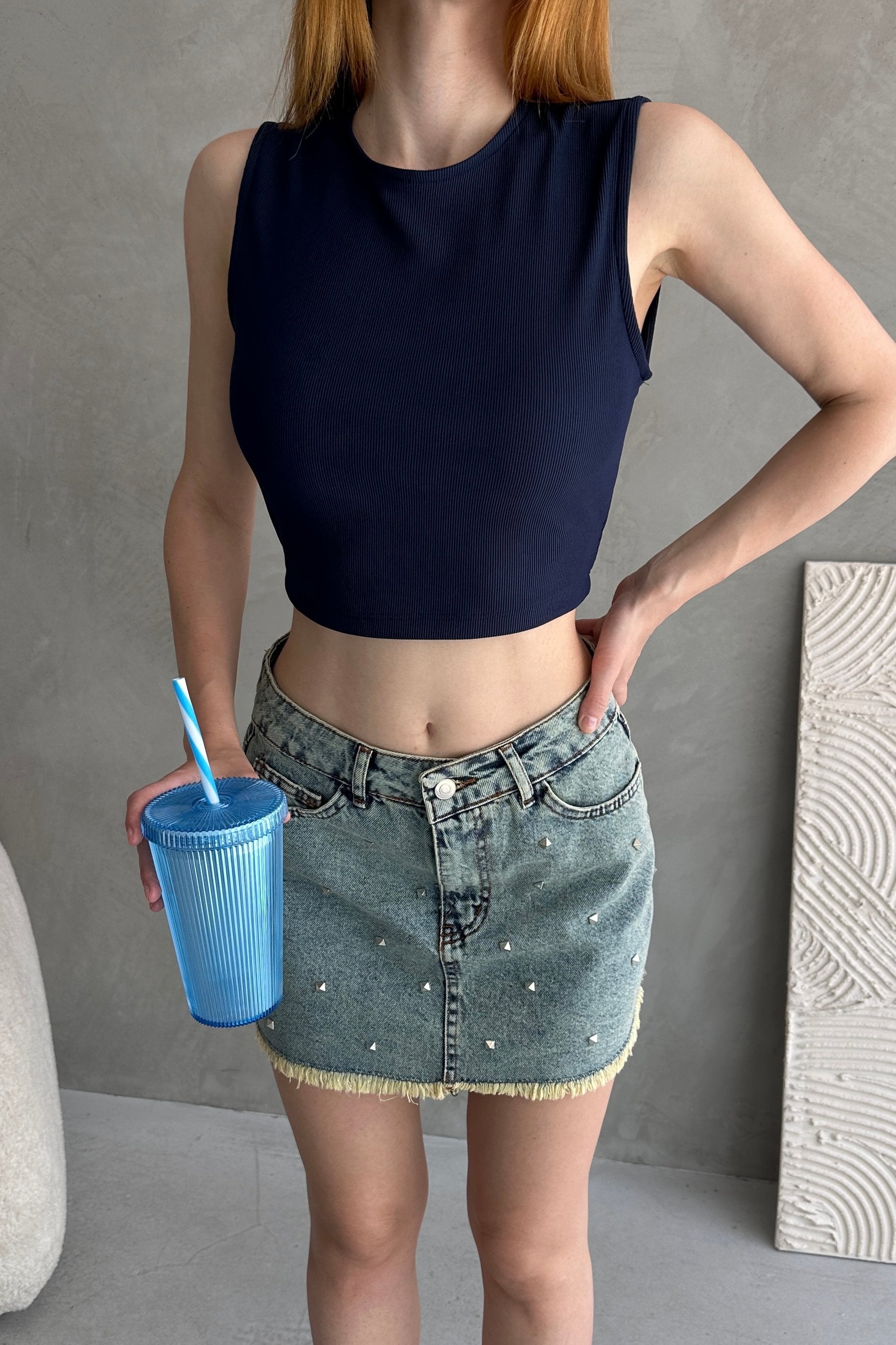 Sırtı Kemer Detaylı Kaşkorse Crop Bluz