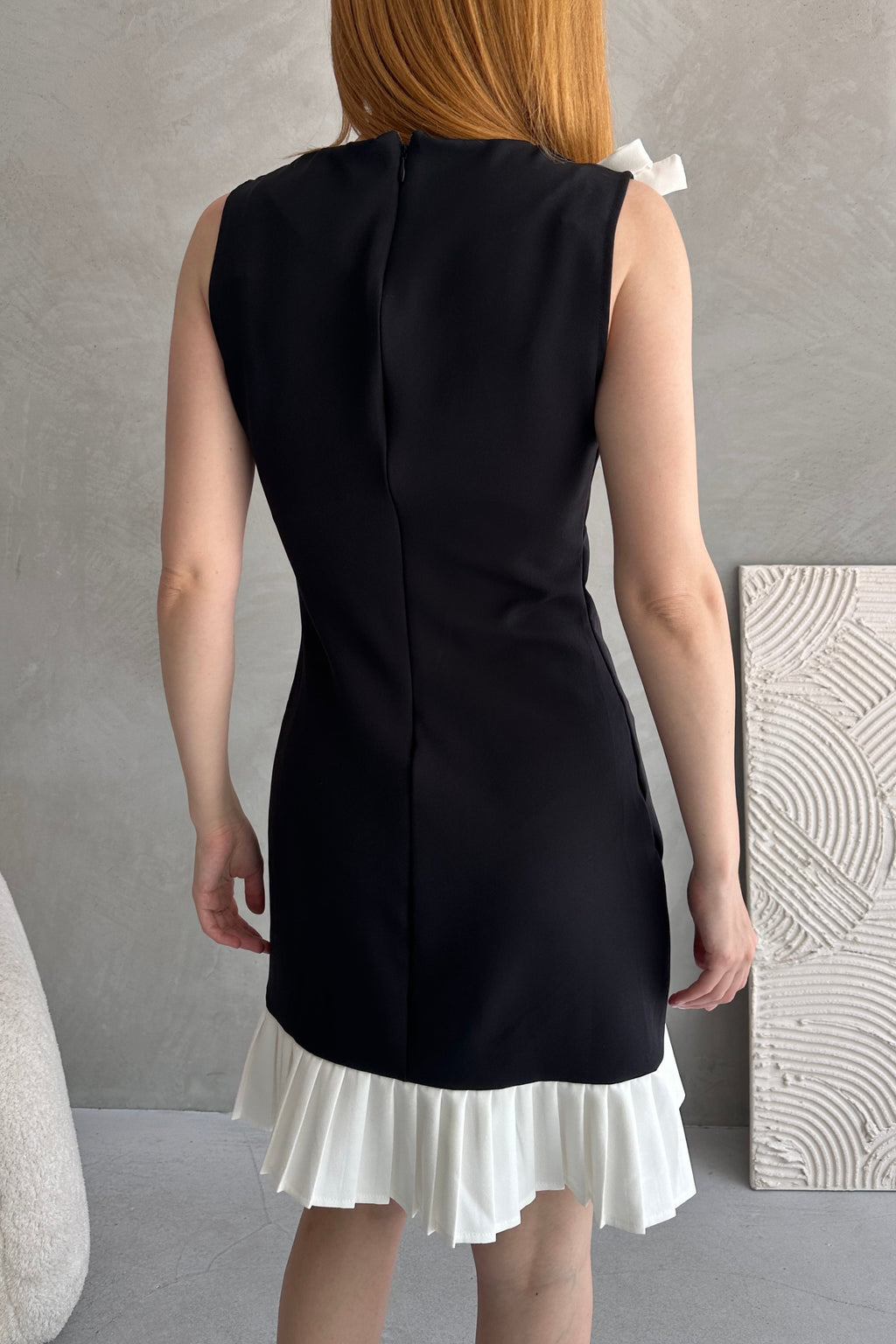 Fiyonk Detaylı Pileli Mini Elbise
