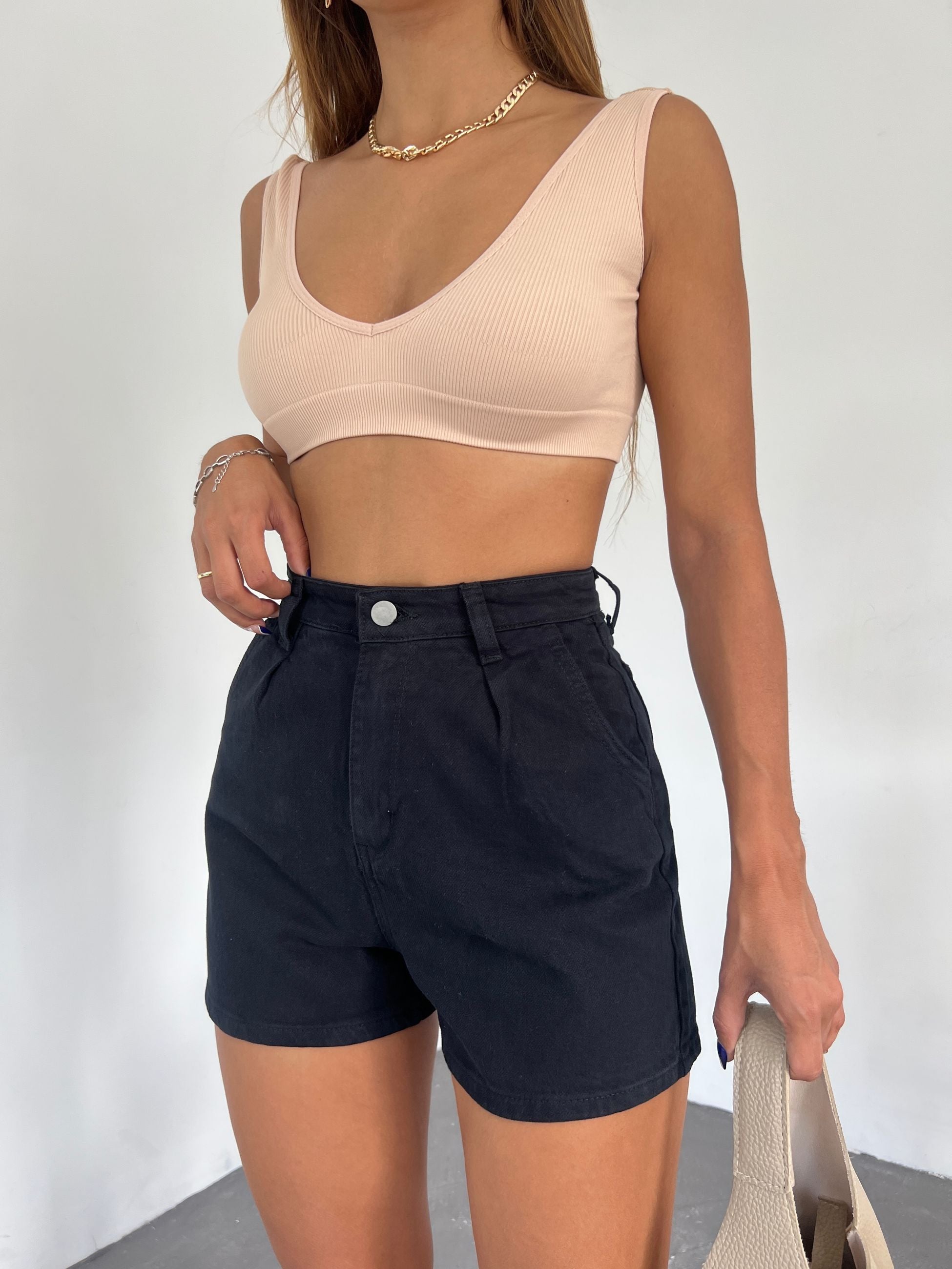 Çift Cepli Pileli Mini Denim Şort