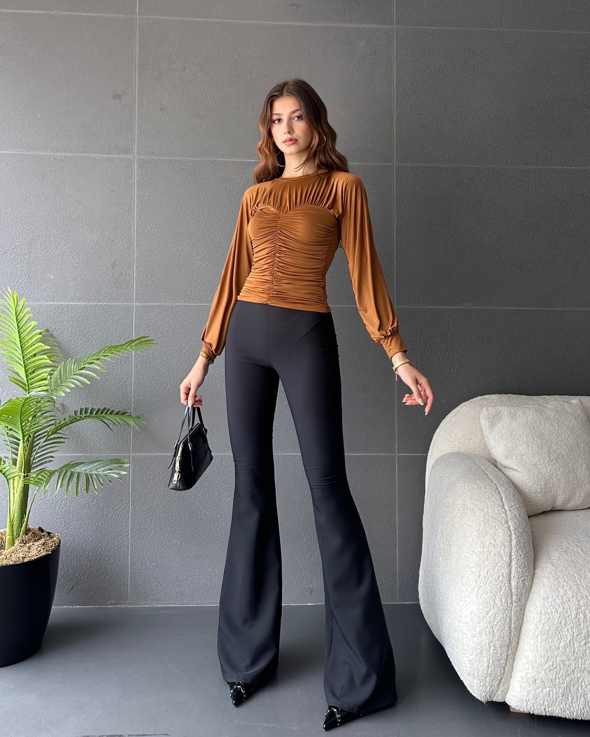 Bisiklet Yaka Drape Detaylı Bluz