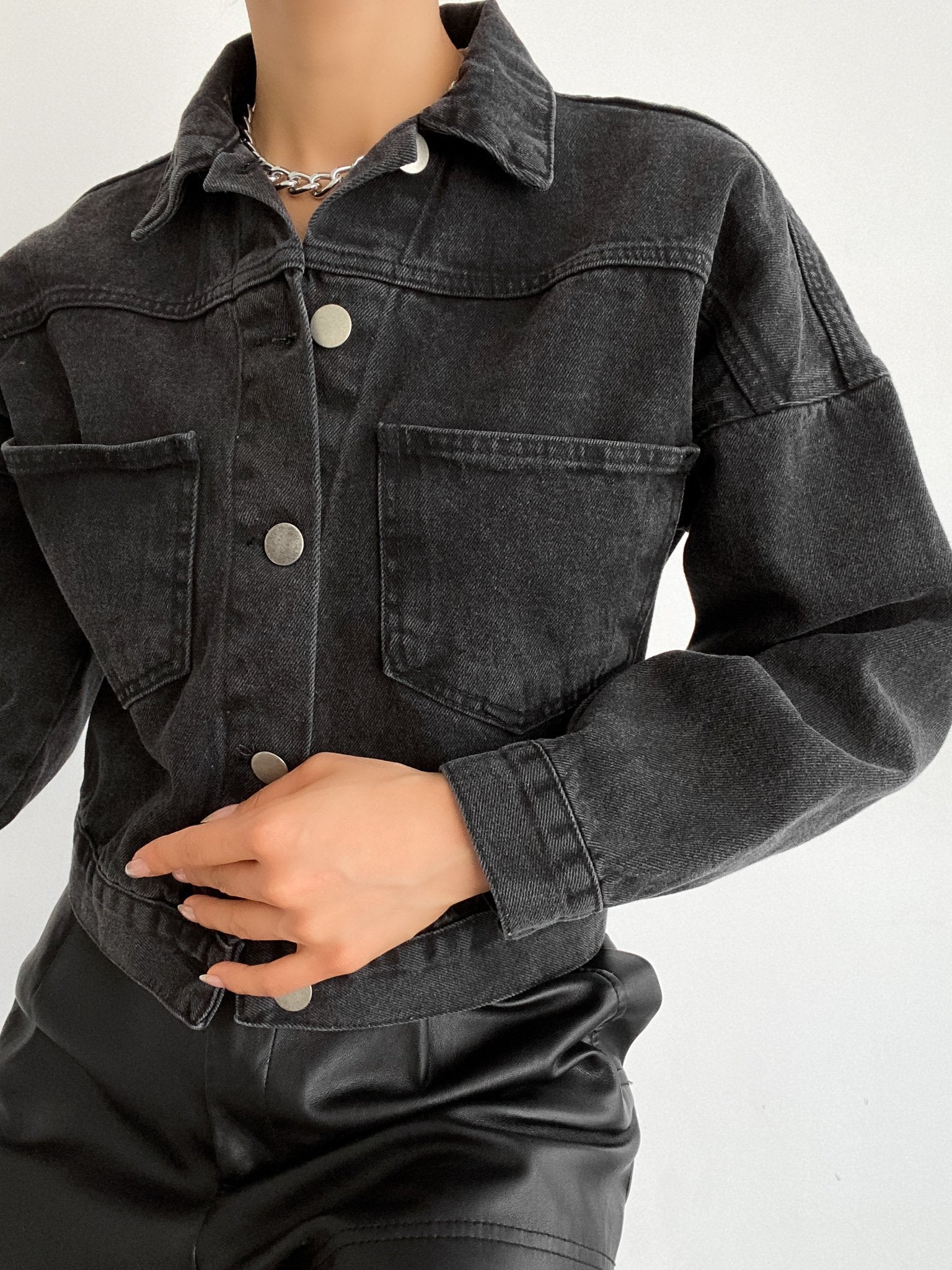 Çift Cepli Denim Crop Ceket