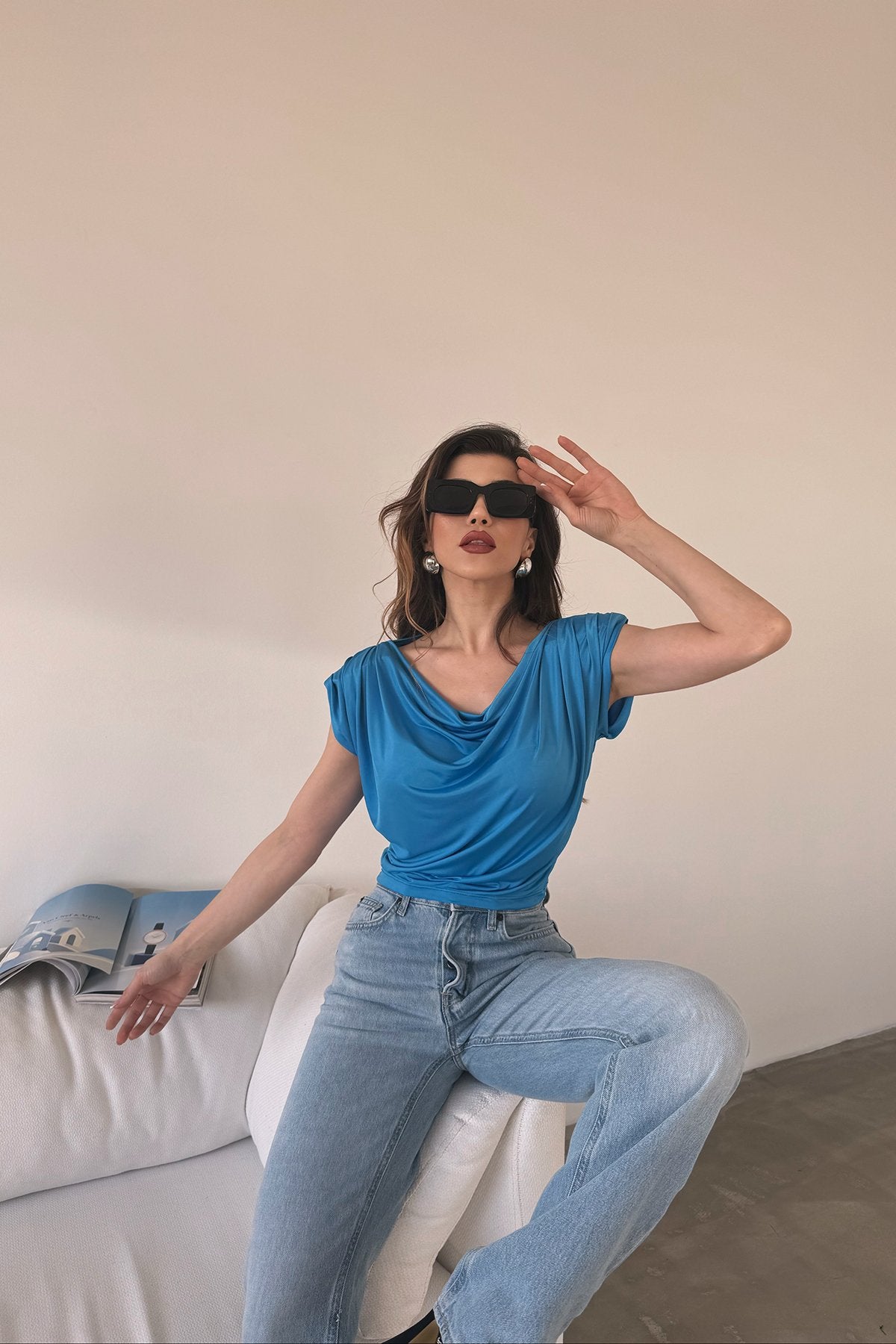 Degaje Yaka Vatkalı Bluz