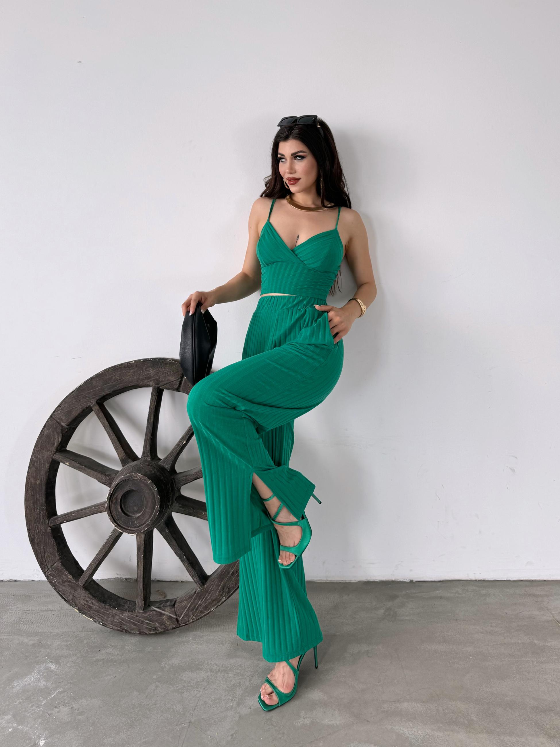 İp Askılı Crop Bluz Ve YIrtmaç Detaylı Pantolon İkili Takım