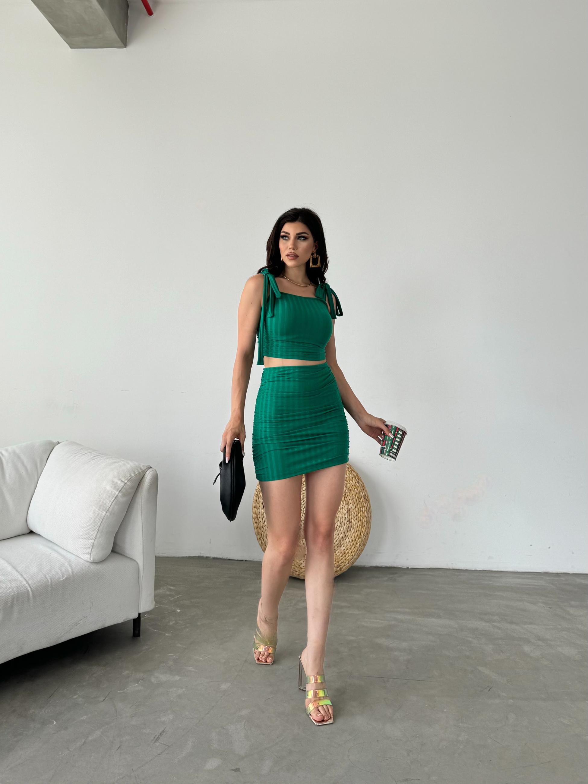 Bağcık Detaylı Crop Bluz Ve Etek İkili Takım