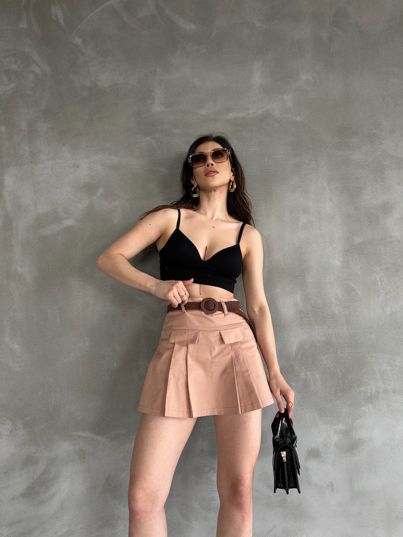 Kemerli Kapak Detaylı Gabardin Şort Etek