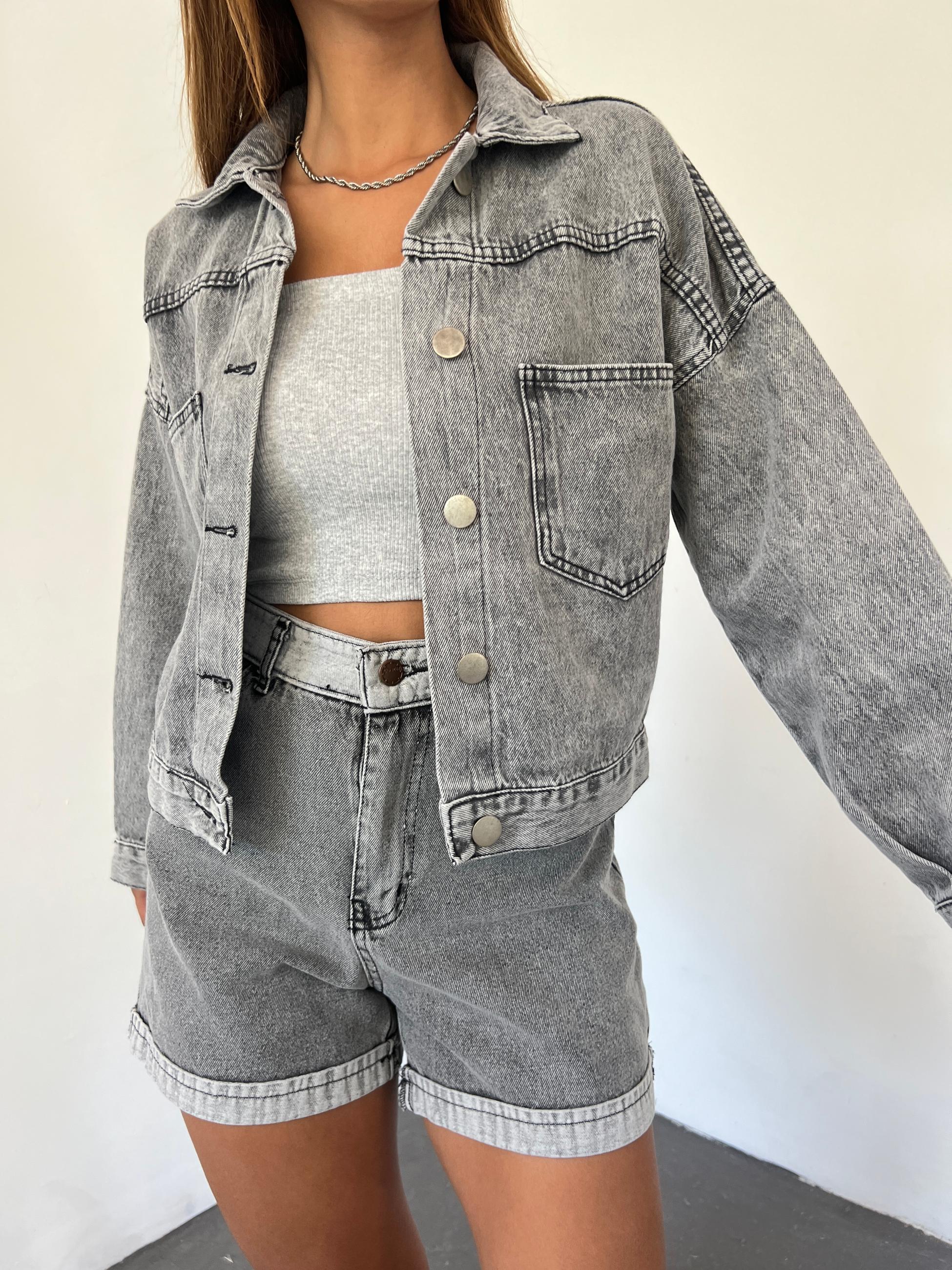 Çift Cepli Denim Crop Ceket