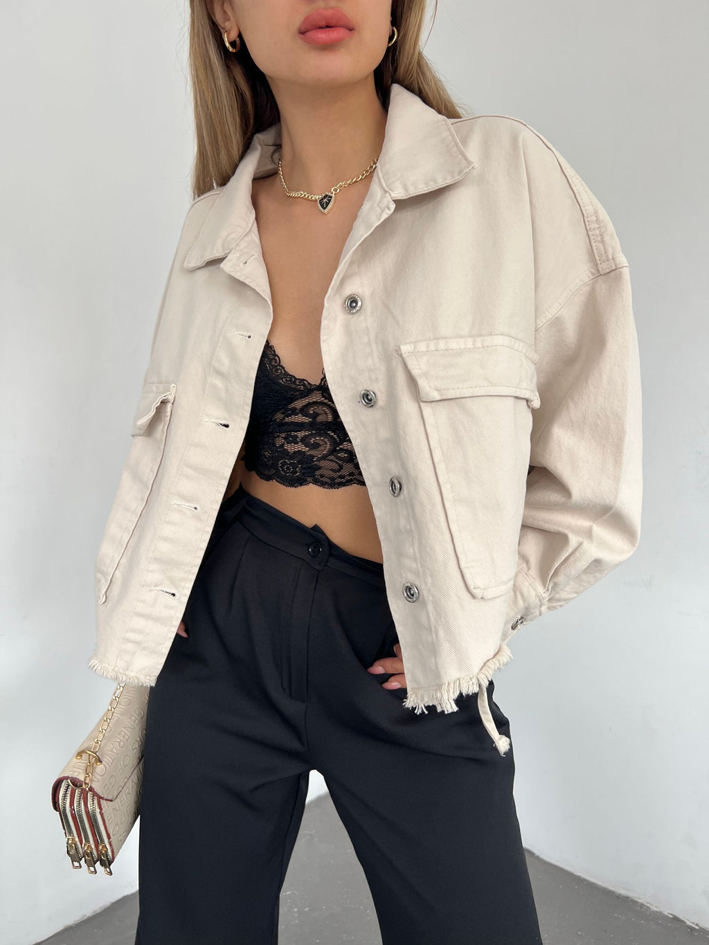 Geniş Cepli Oversize Püsküllü Denim Ceket