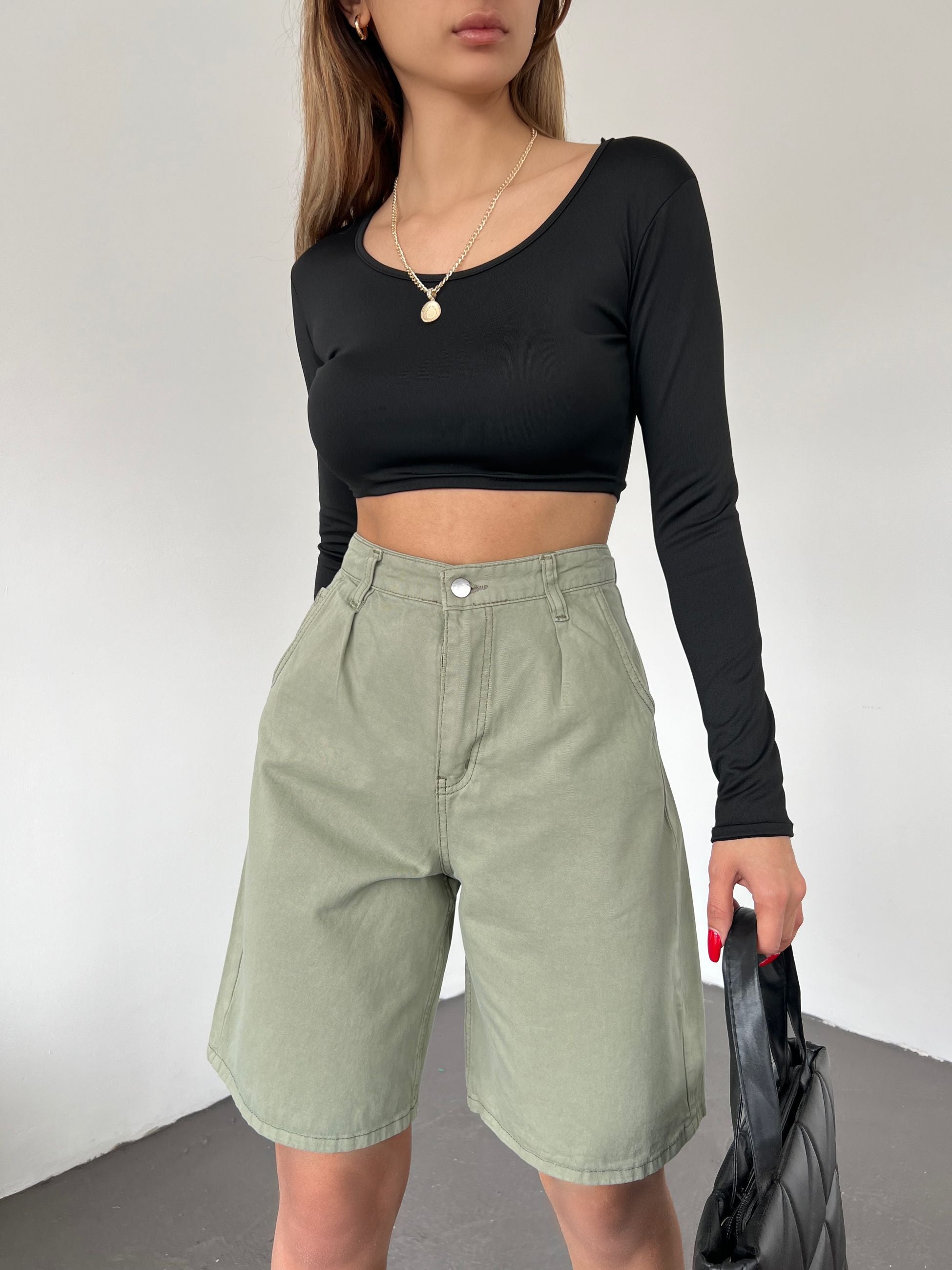 Çift Cepli Bermuda Denim Şort