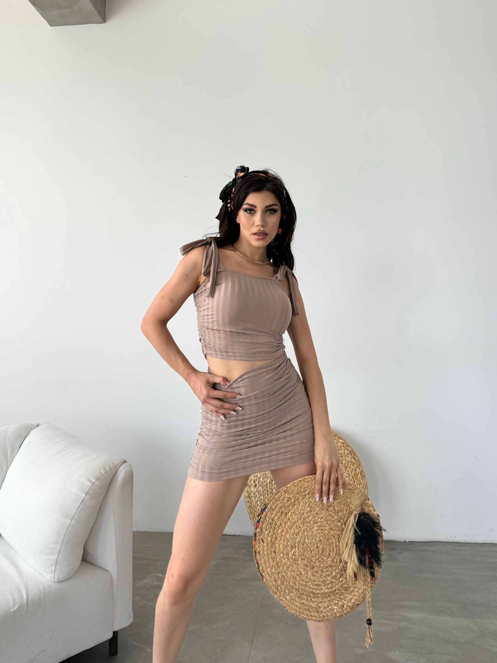 Bağcık Detaylı Crop Bluz Ve Etek İkili Takım