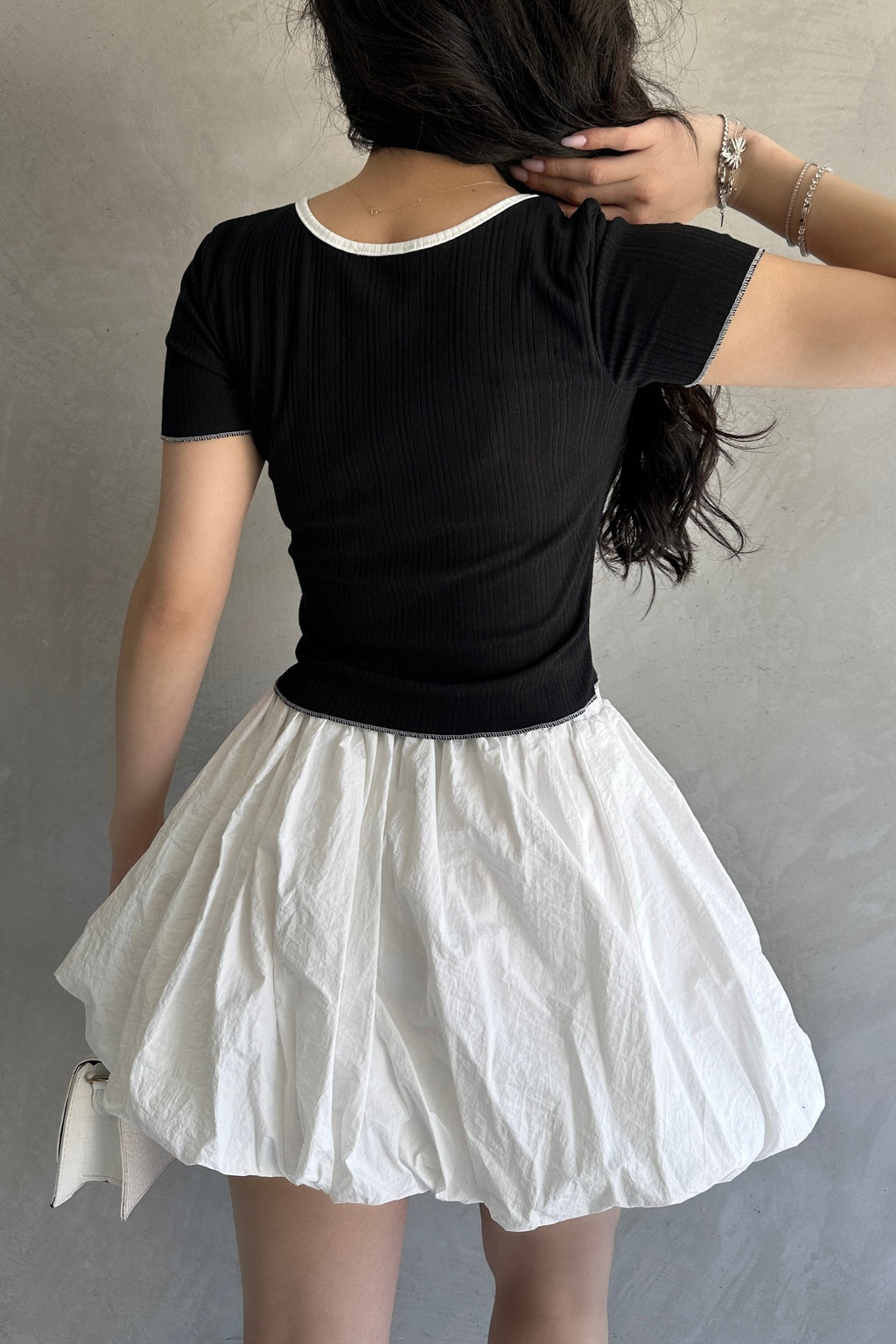 Havuz Yaka Biye Detaylı Crop Bluz