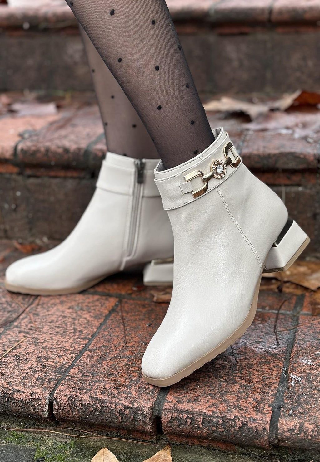 Terci Bej Cilt Topuklu Bot - Bej